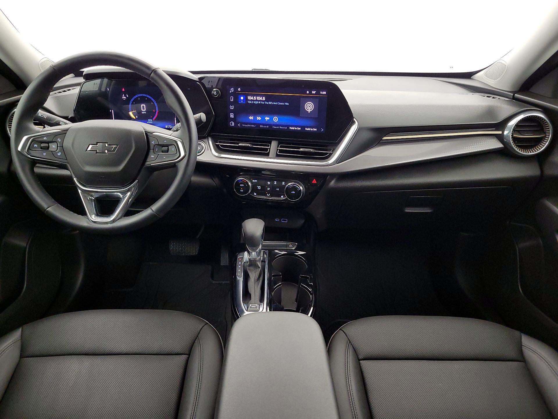 Thumbnail: 2025 Chevrolet Trax - 9