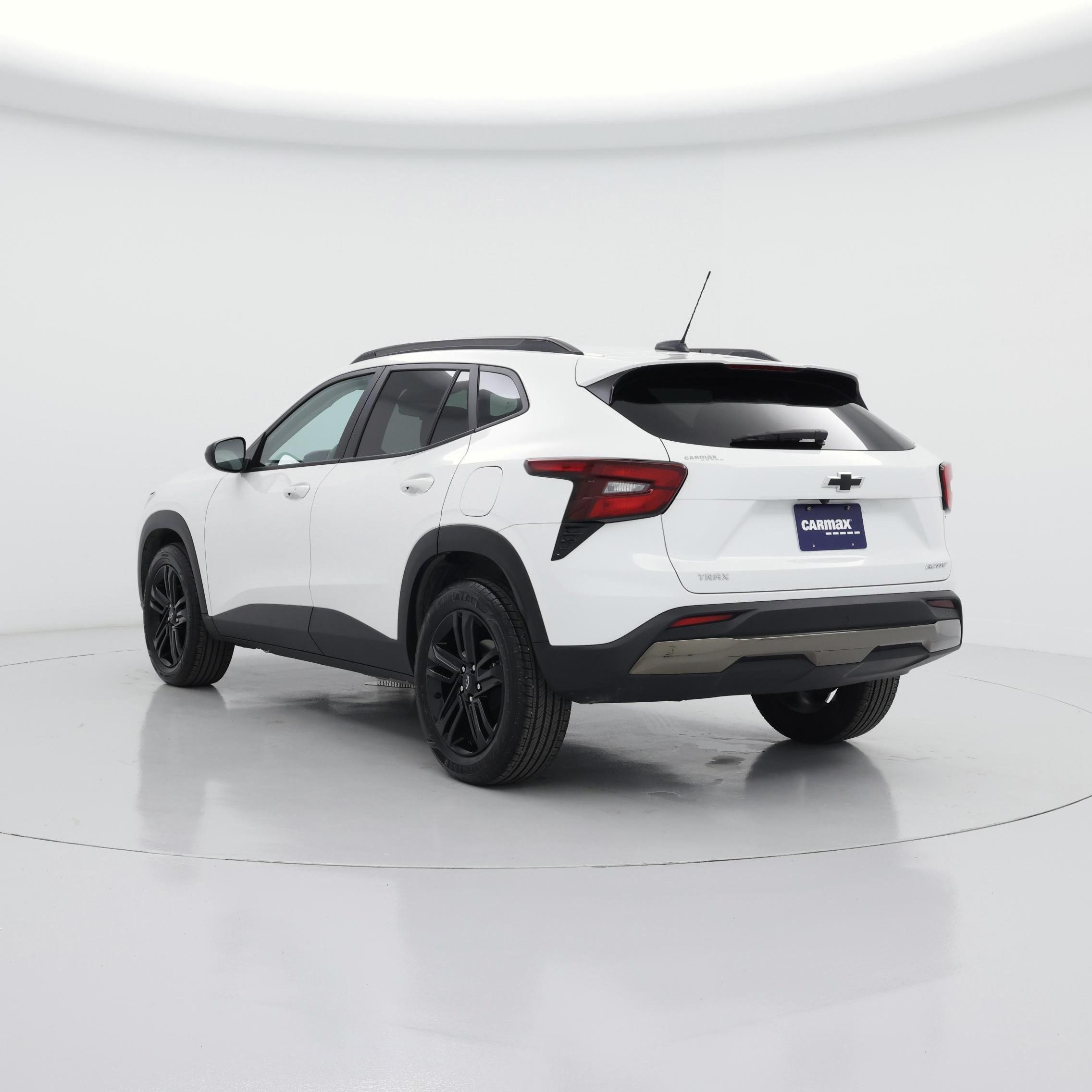 Thumbnail: 2025 Chevrolet Trax - 2