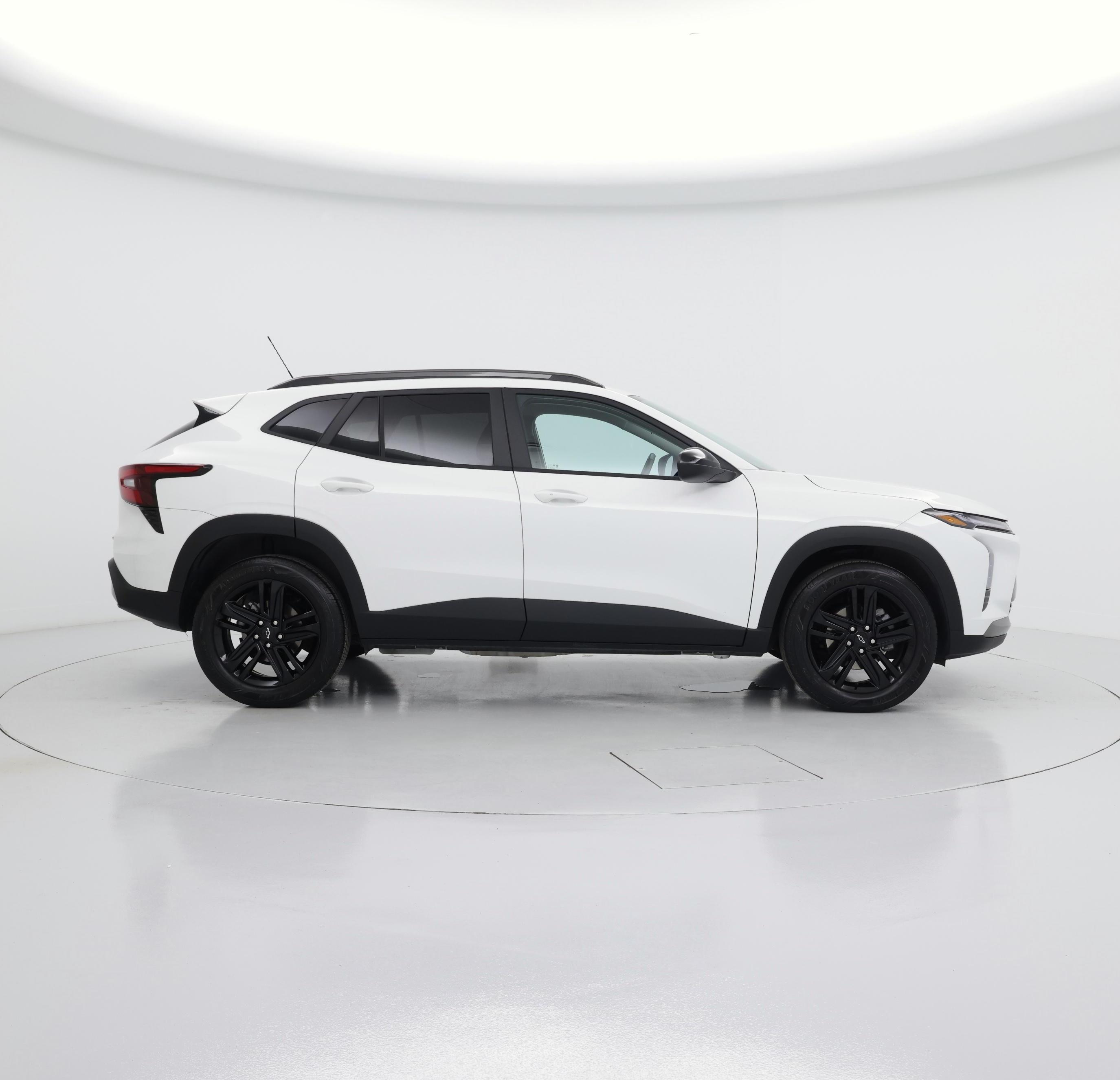 Thumbnail: 2025 Chevrolet Trax - 7