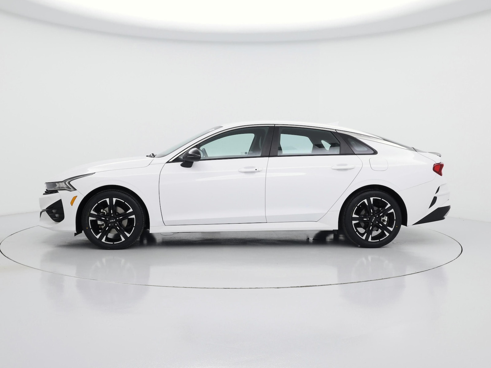 2024 Kia K5 GT-Line - Photo 4