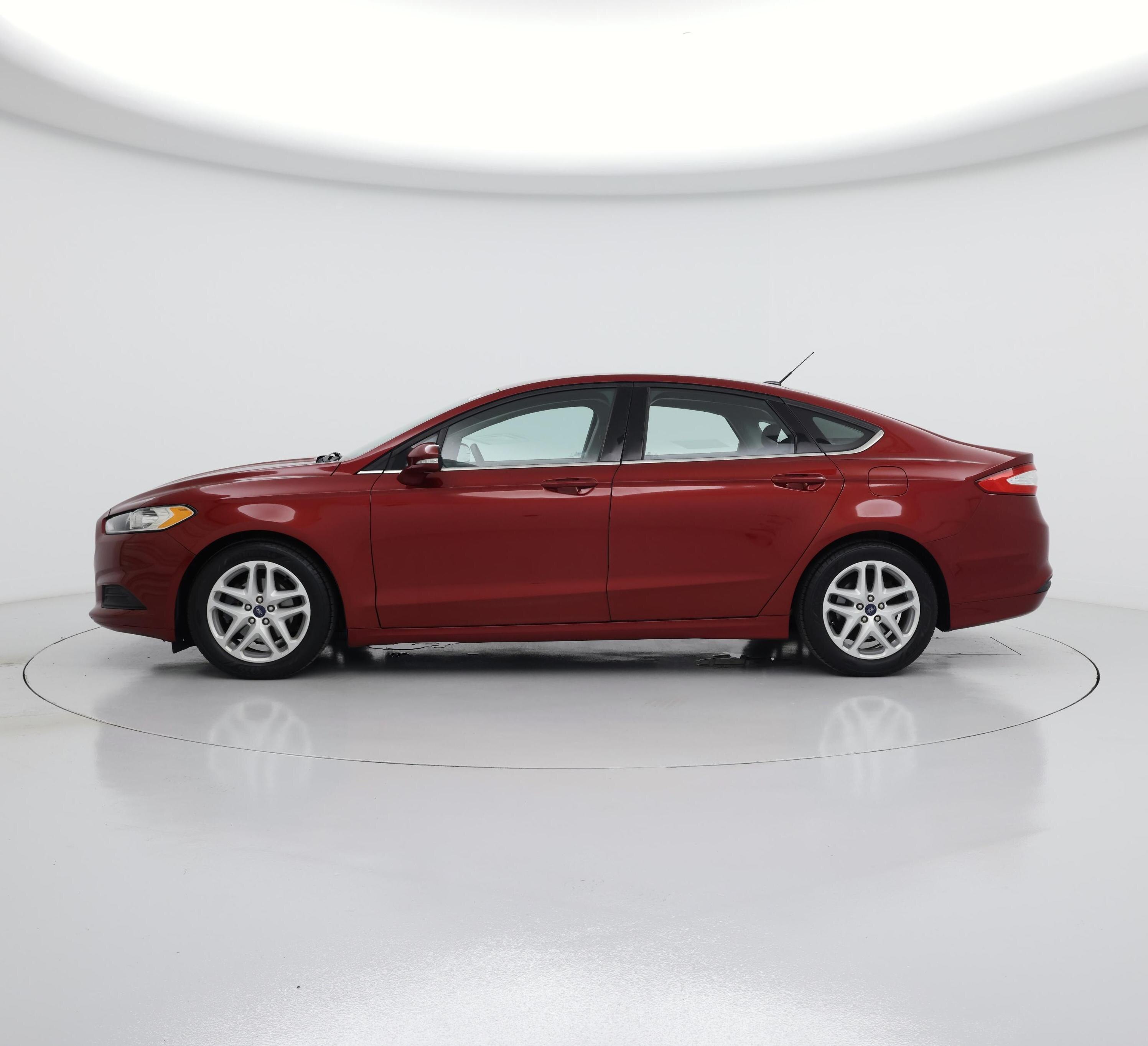 Thumbnail: 2016 Ford Fusion - 3