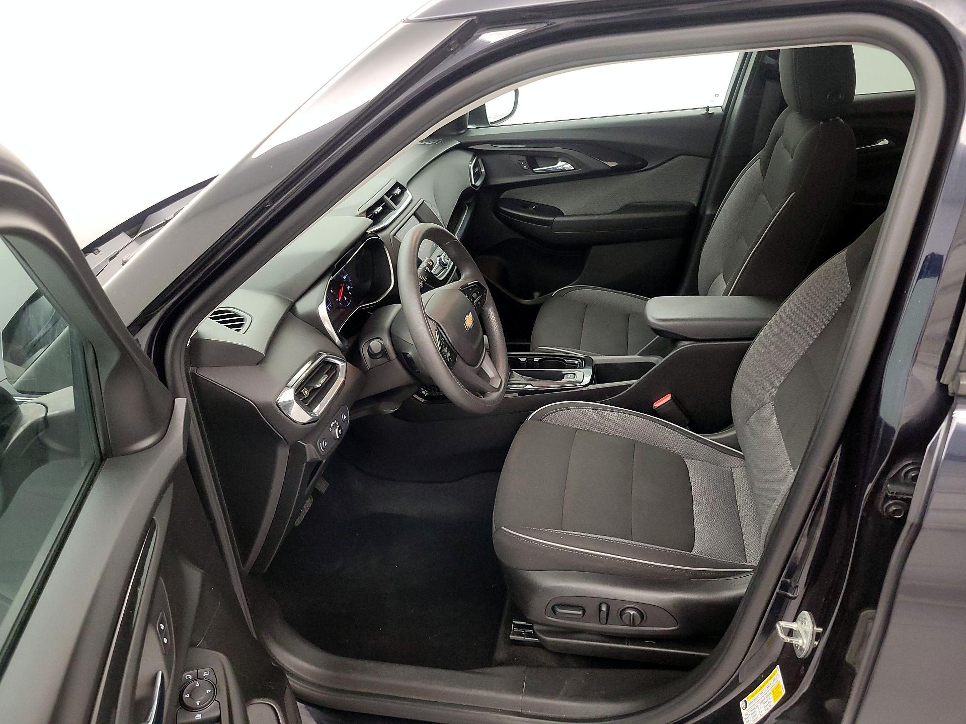 Thumbnail: 2021 Chevrolet TrailBlazer - 11