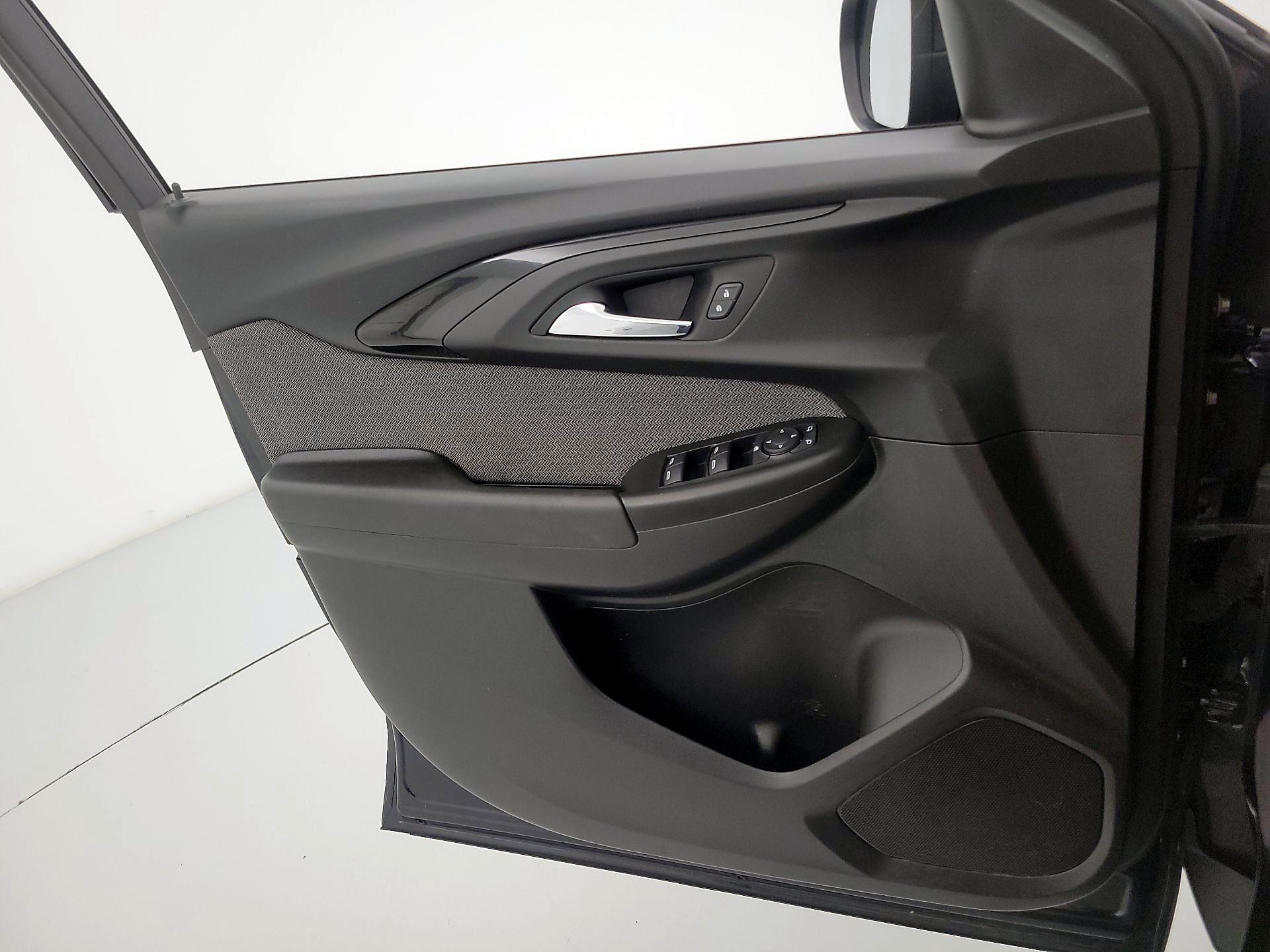 Thumbnail: 2021 Chevrolet TrailBlazer - 12