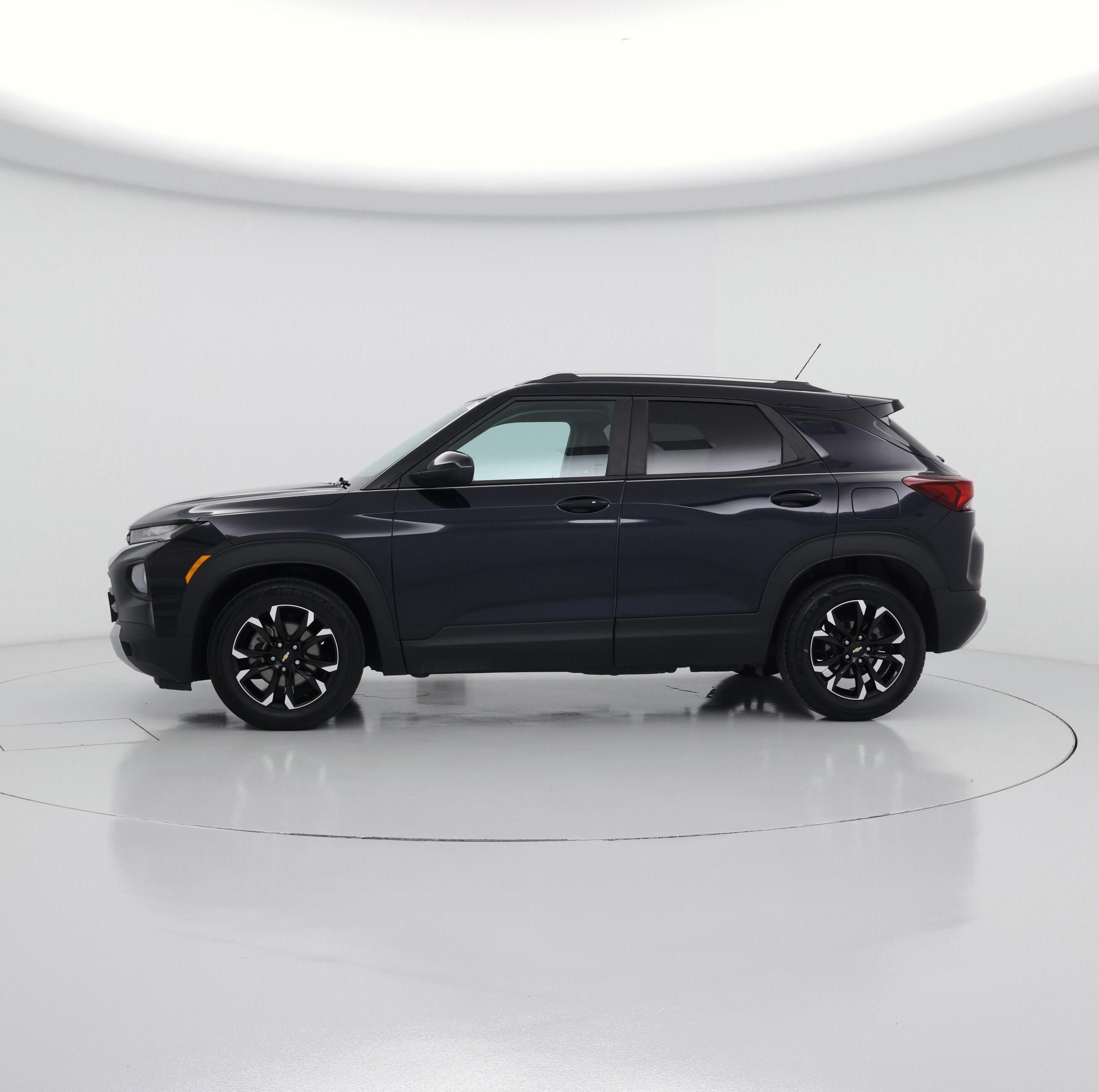 Thumbnail: 2021 Chevrolet TrailBlazer - 3