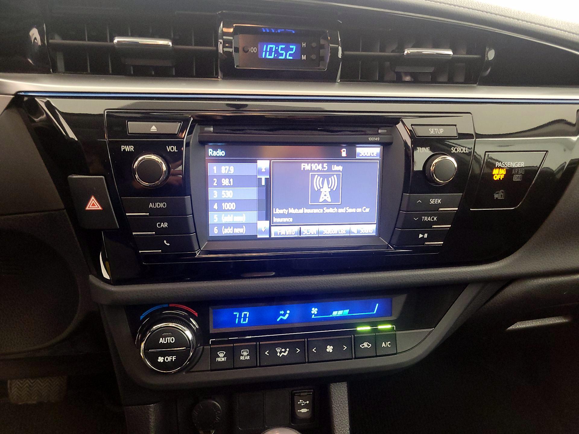 Thumbnail: 2014 Toyota Corolla - 15