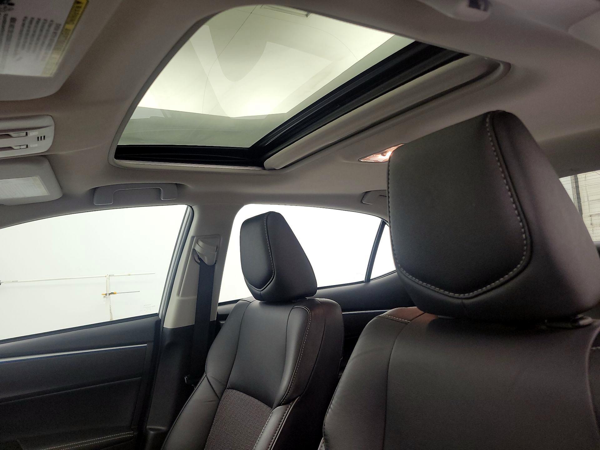 Thumbnail: 2014 Toyota Corolla - 19
