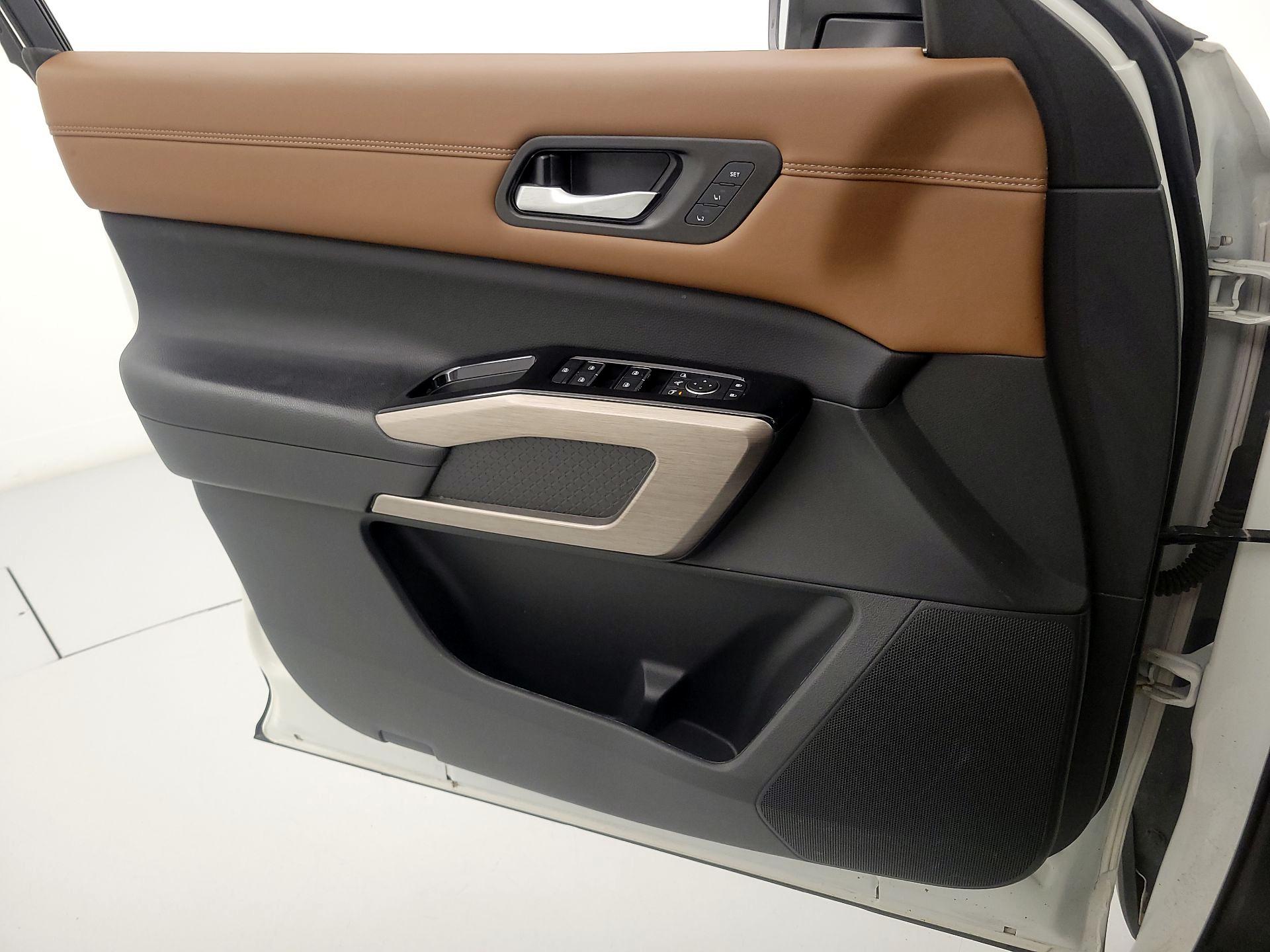 Thumbnail: 2023 Nissan Pathfinder - 12