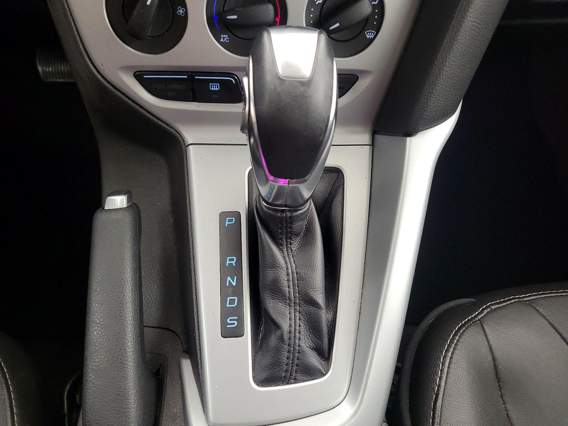 Thumbnail: 2014 Ford Focus - 16