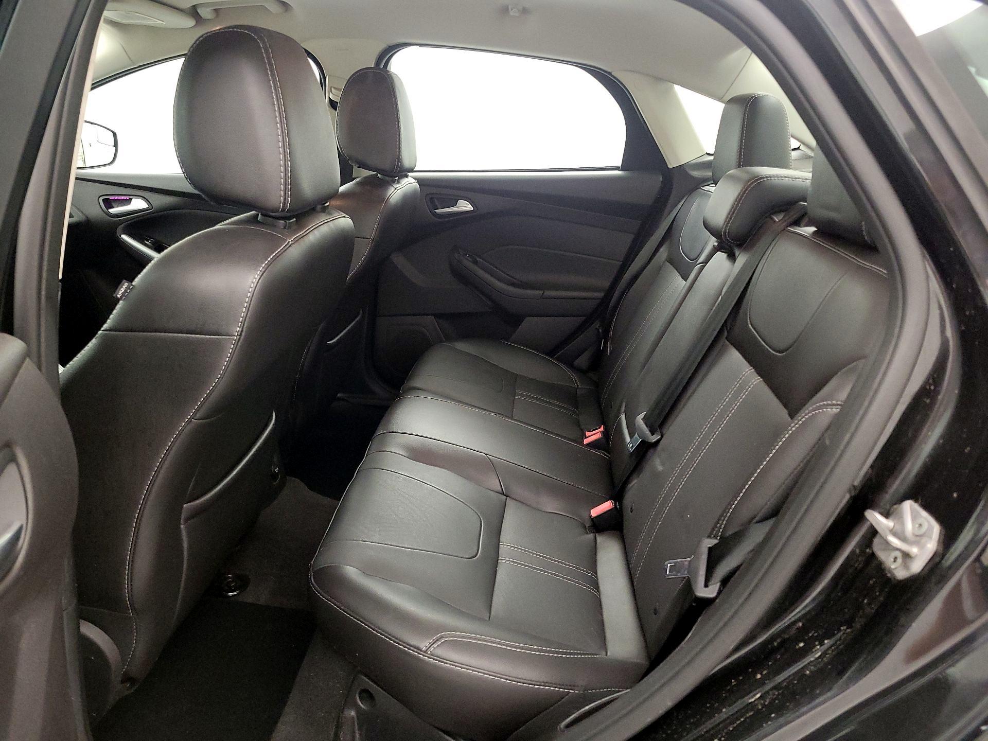 Thumbnail: 2014 Ford Focus - 18