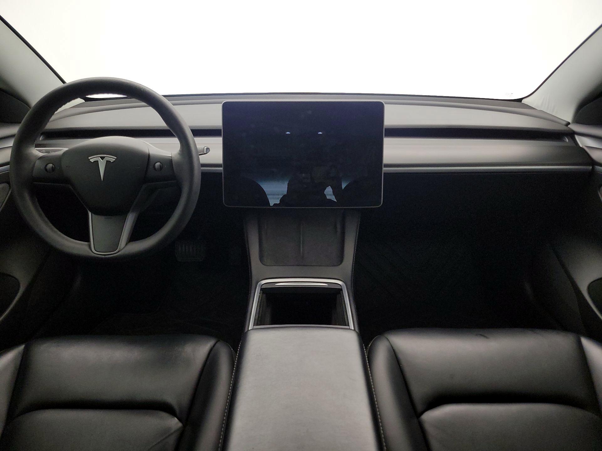 Thumbnail: 2021 Tesla Model 3 - 9