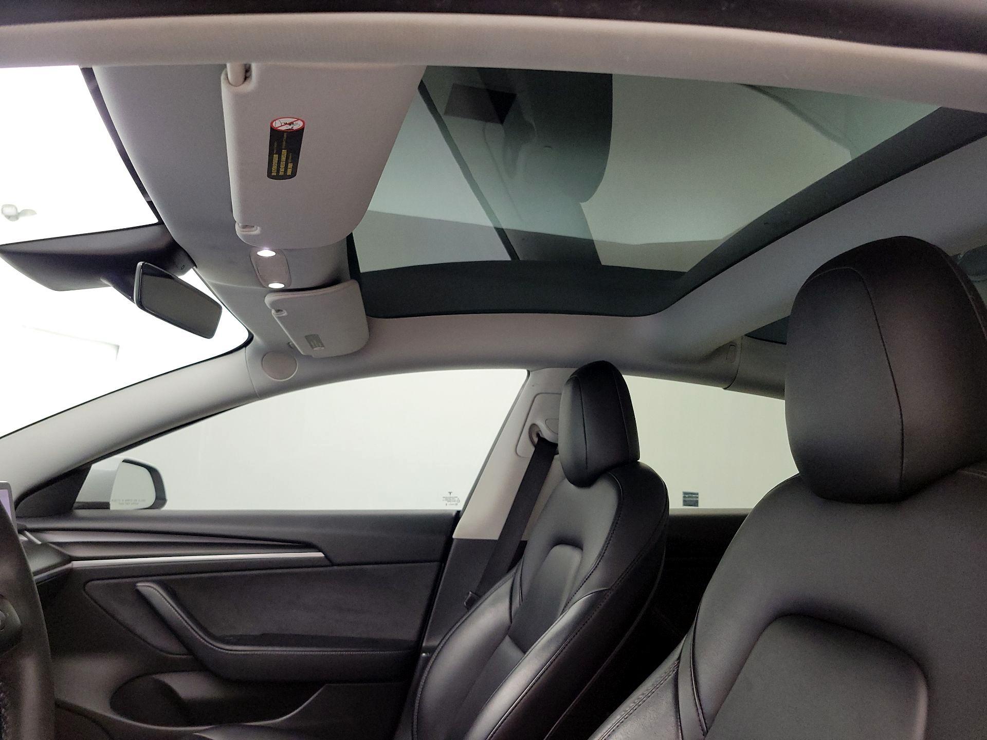 Thumbnail: 2021 Tesla Model 3 - 18