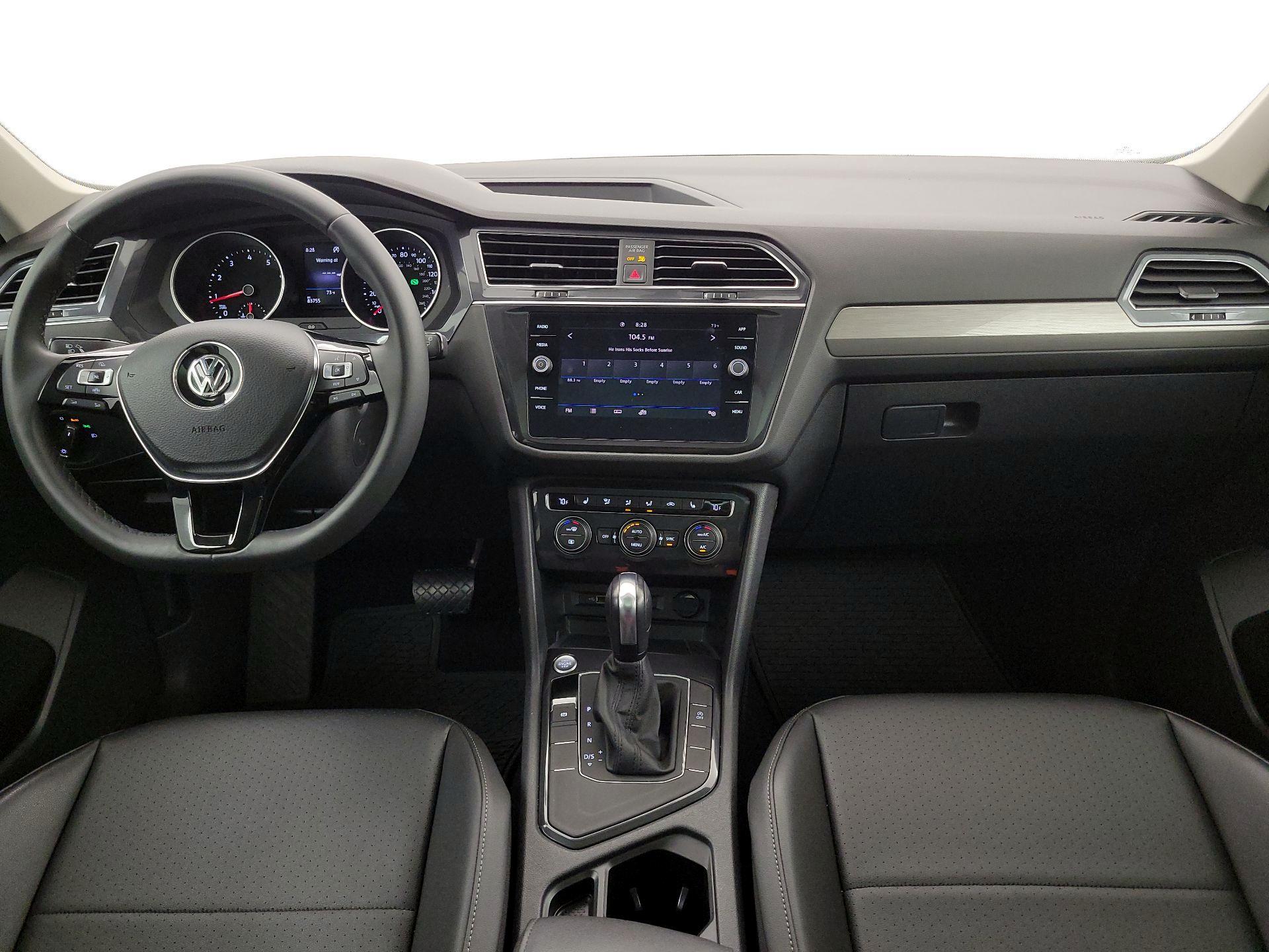 Thumbnail: 2020 Volkswagen Tiguan - 9