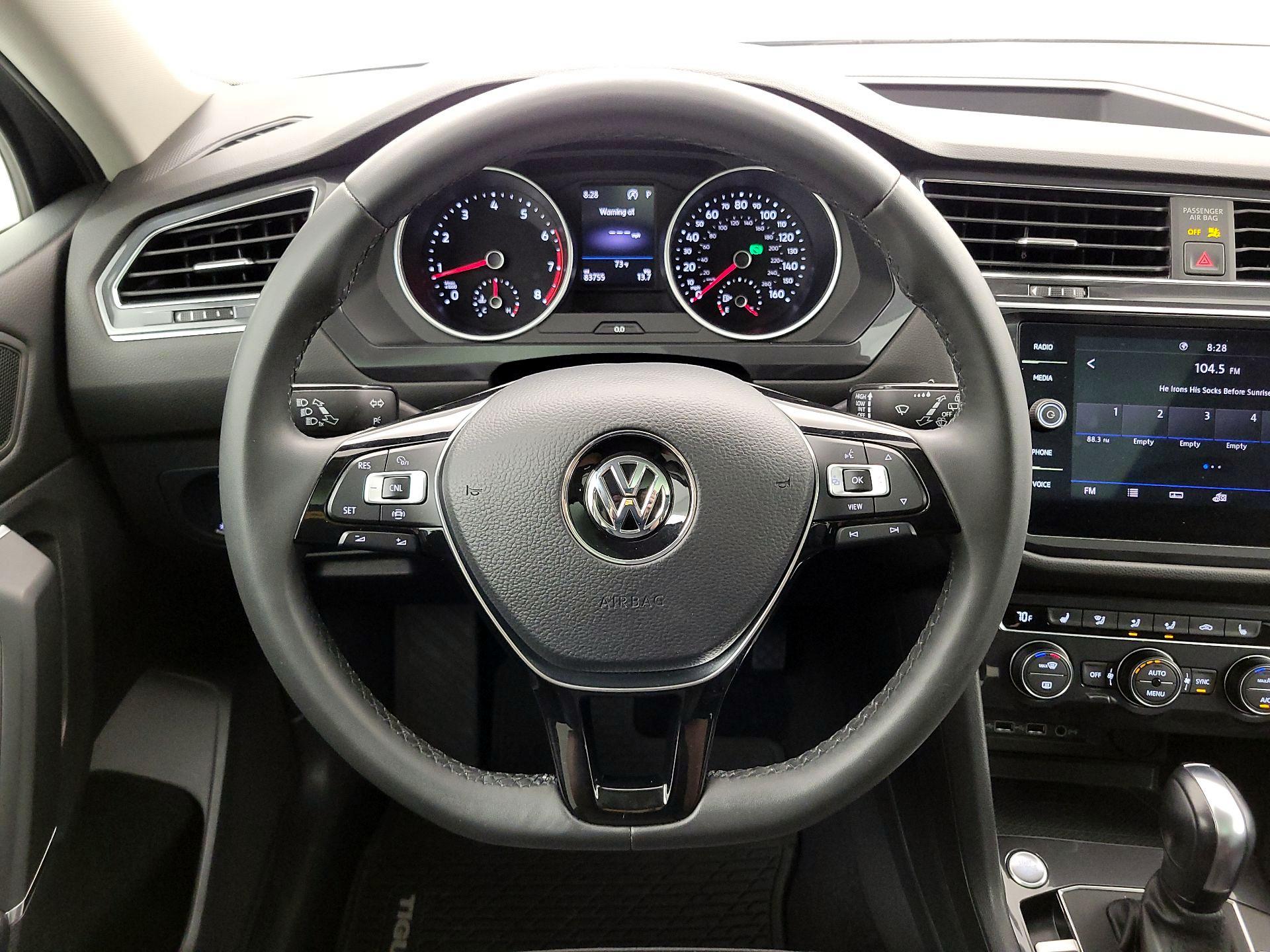 Thumbnail: 2020 Volkswagen Tiguan - 10