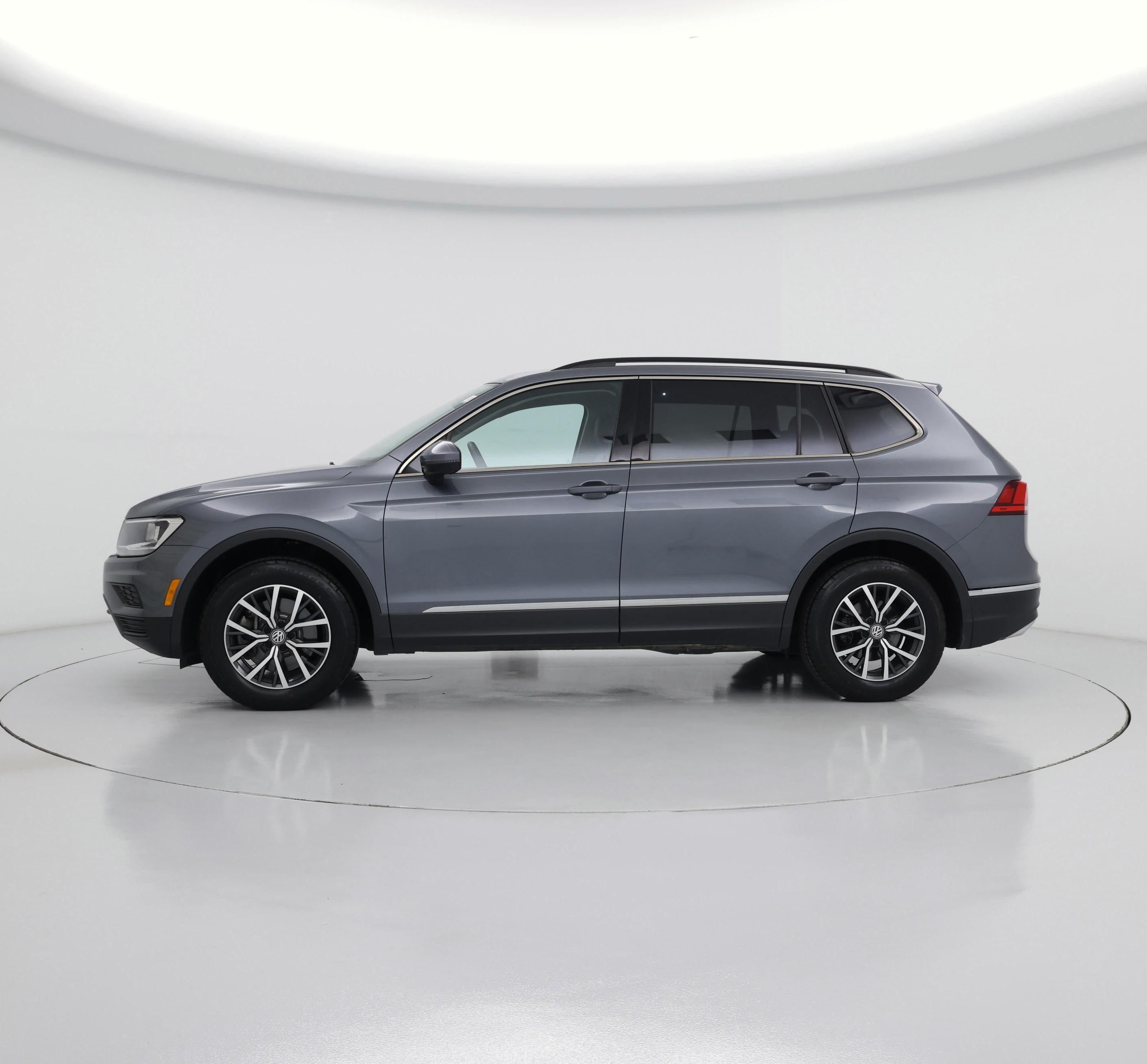 Thumbnail: 2020 Volkswagen Tiguan - 3