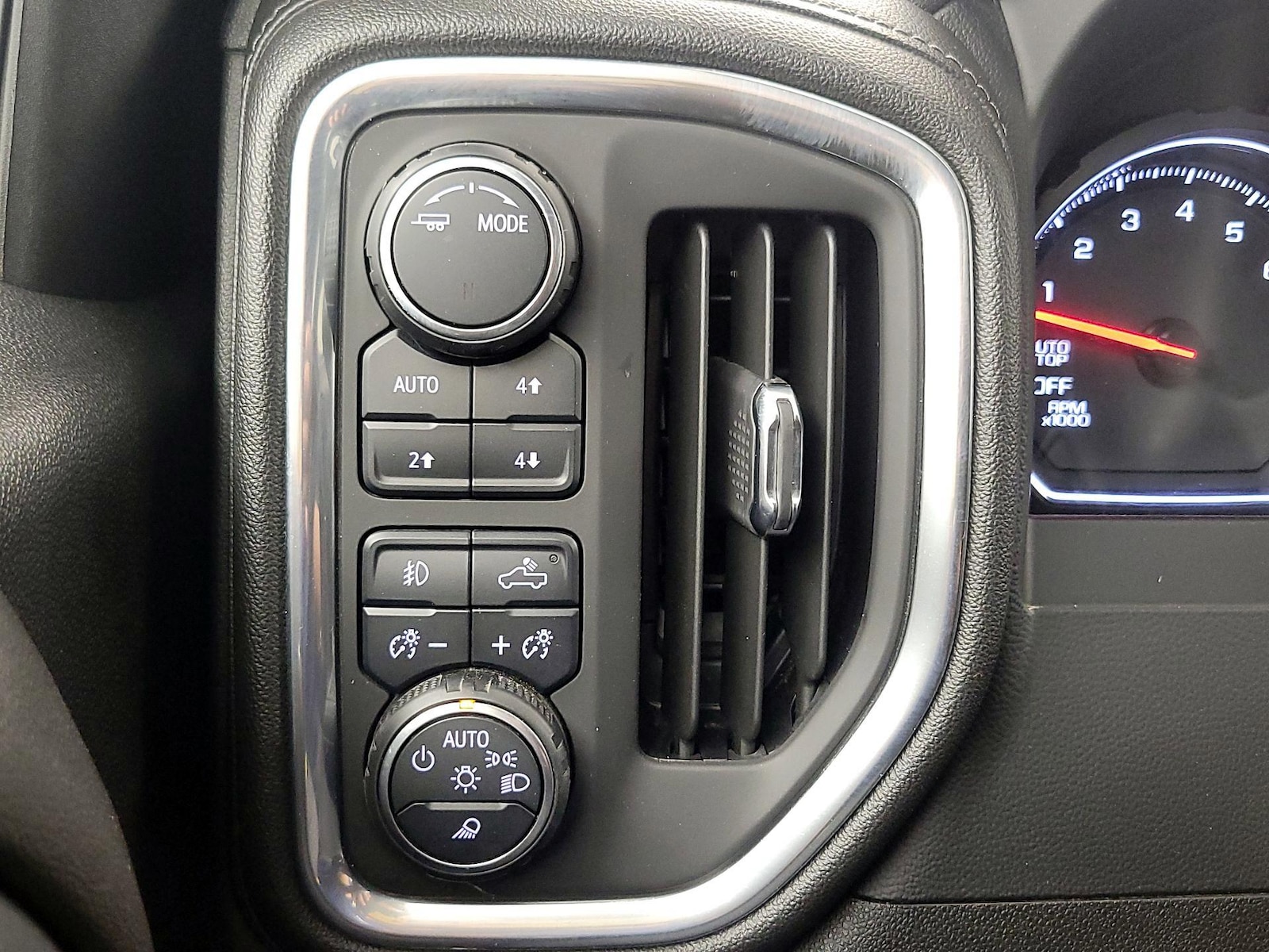 2021 Chevrolet Silverado 1500 LT Trail Boss - Photo 12