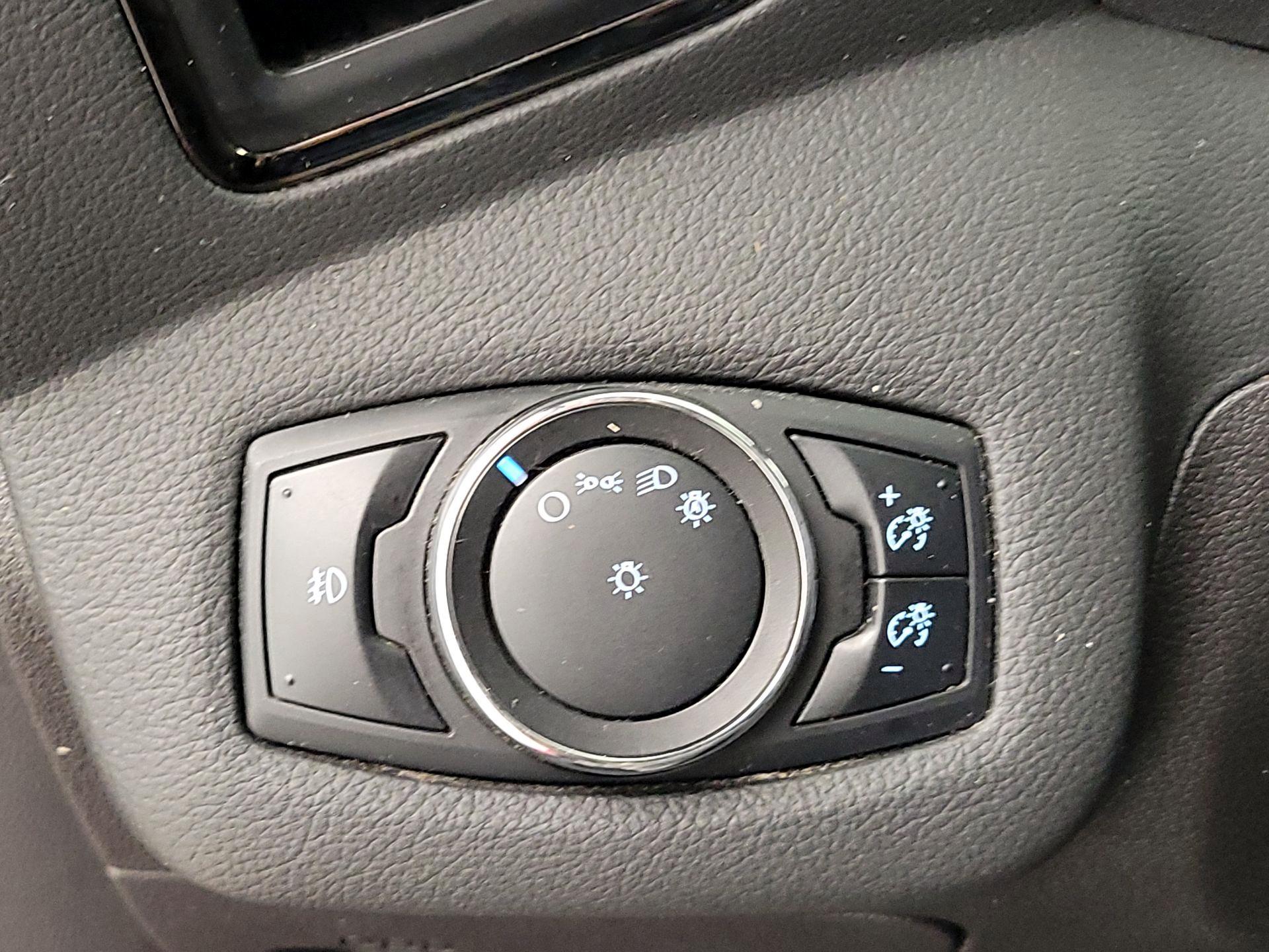 Thumbnail: 2014 Ford Escape - 13