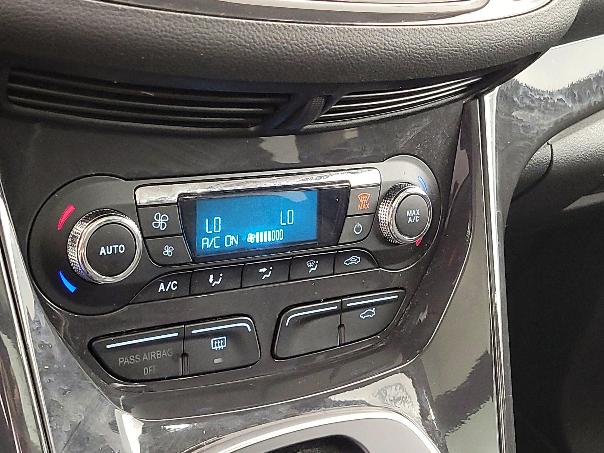 Thumbnail: 2014 Ford Escape - 16