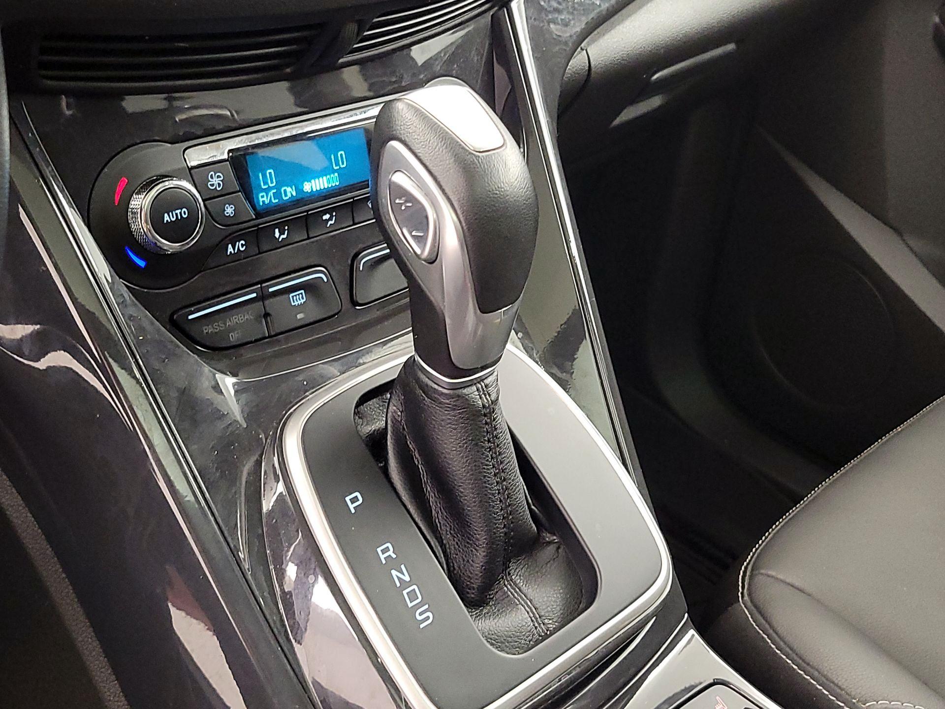 Thumbnail: 2014 Ford Escape - 17