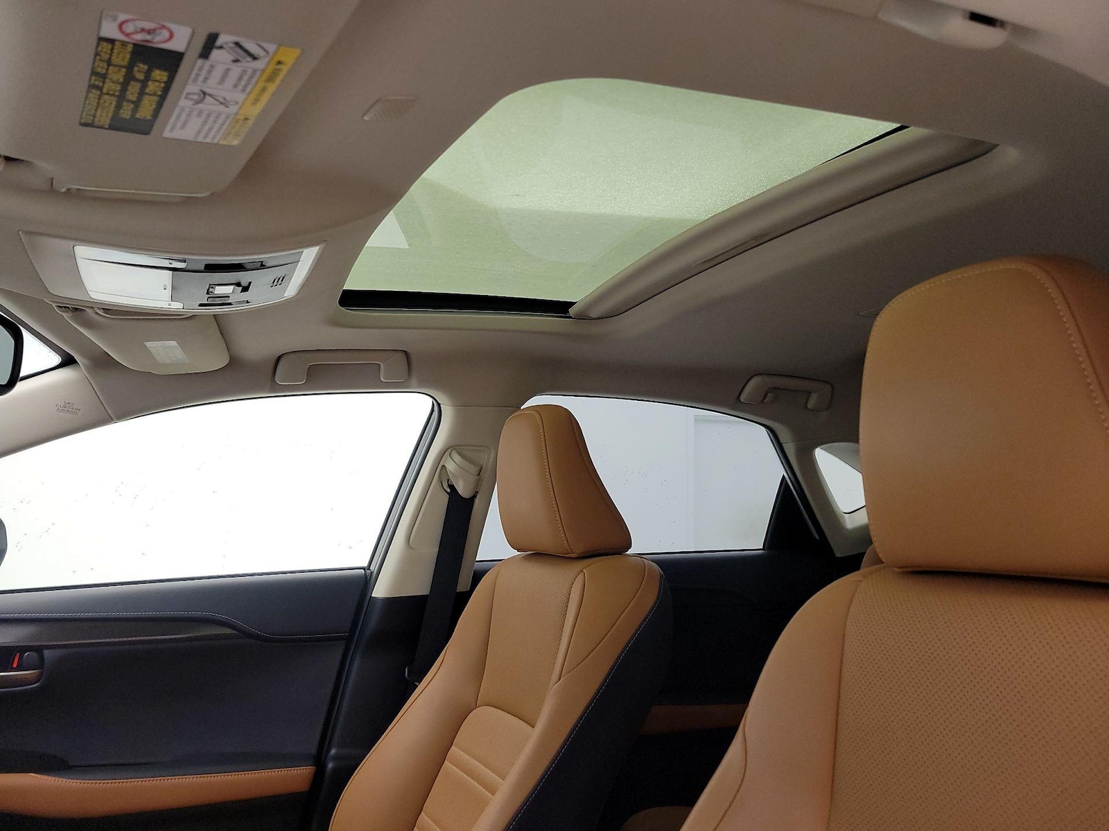 Sunroof(s) & Overhead Airbags