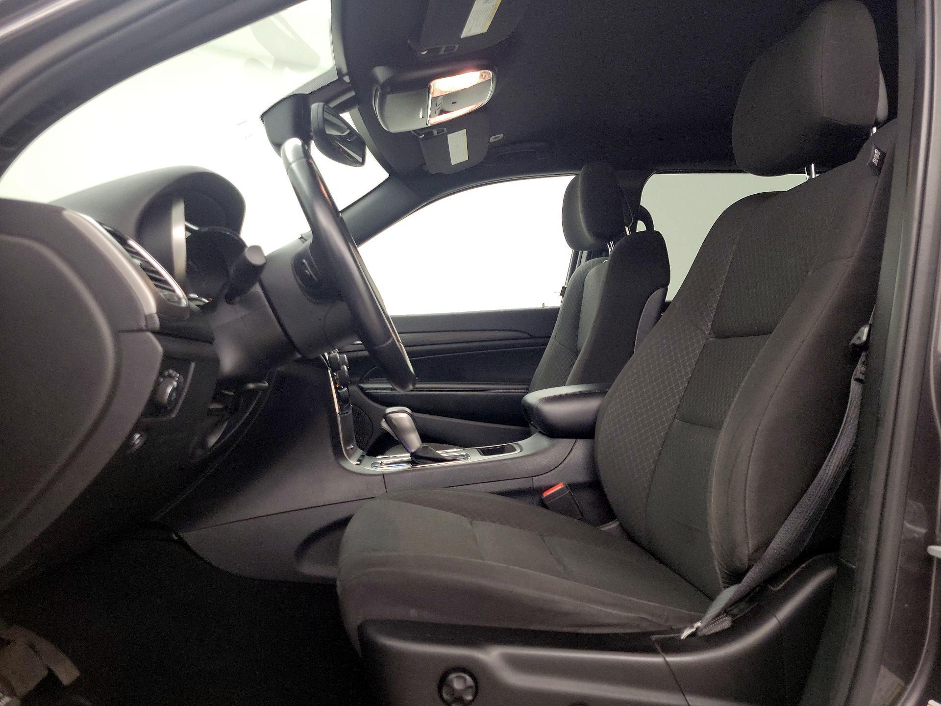 Thumbnail: 2019 Jeep Grand Cherokee - 11