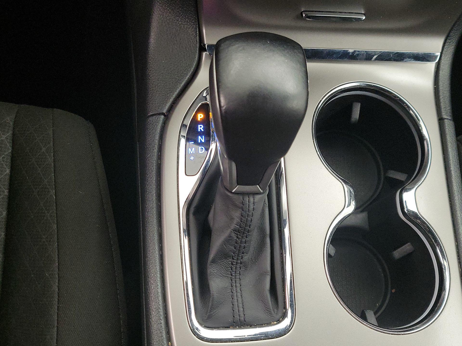 Thumbnail: 2019 Jeep Grand Cherokee - 18