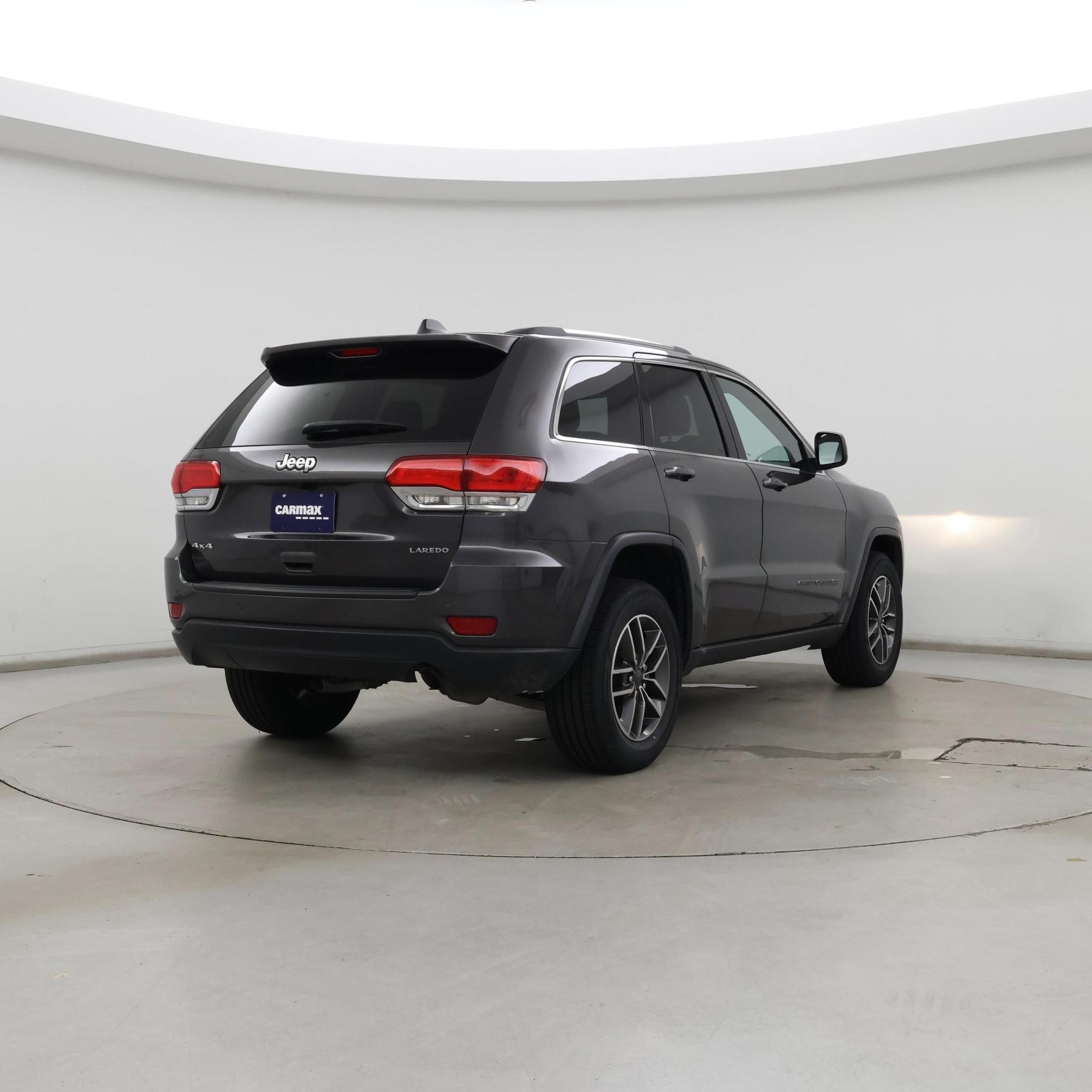 Thumbnail: 2019 Jeep Grand Cherokee - 8