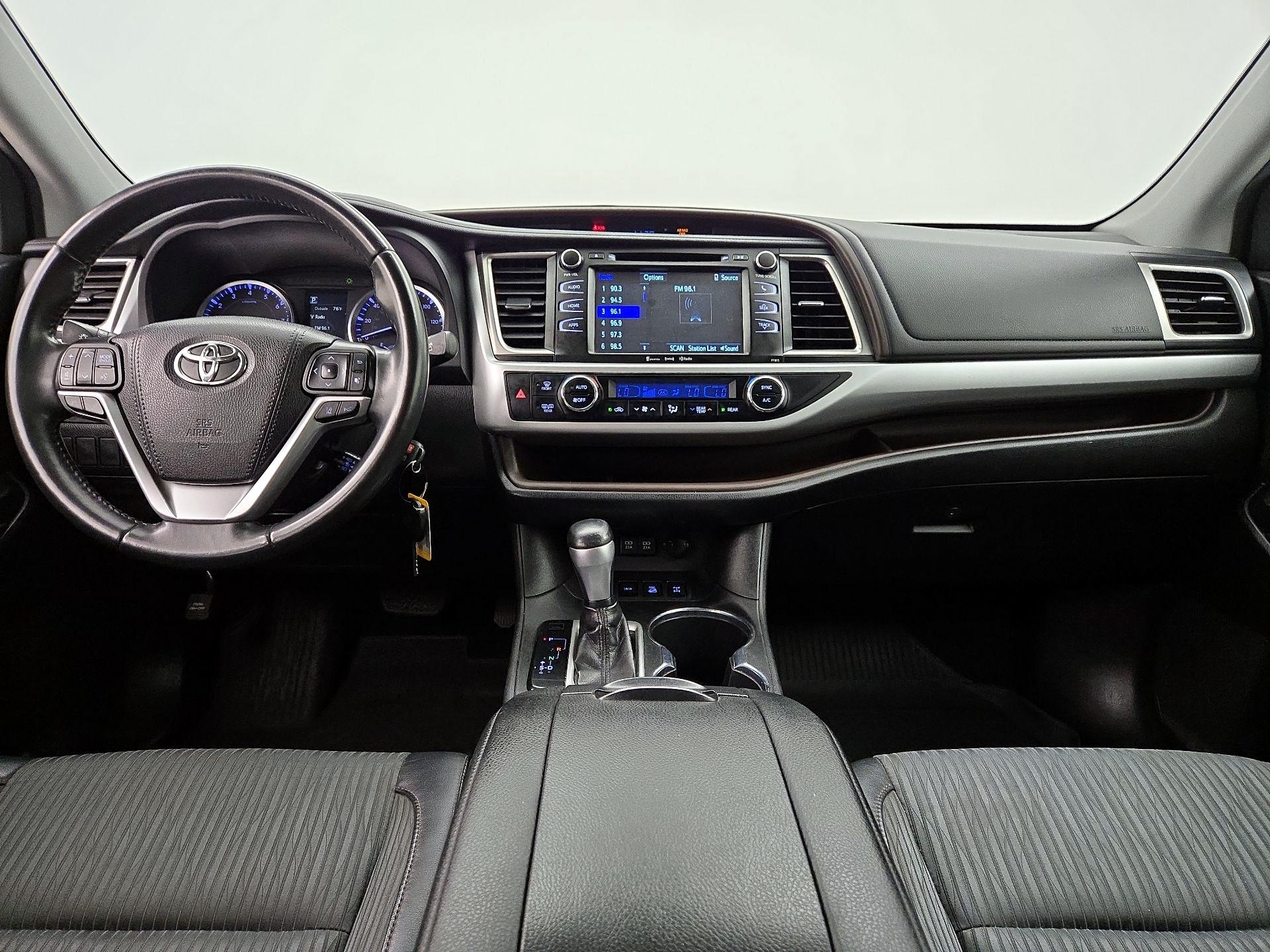 Thumbnail: 2019 Toyota Highlander - 9