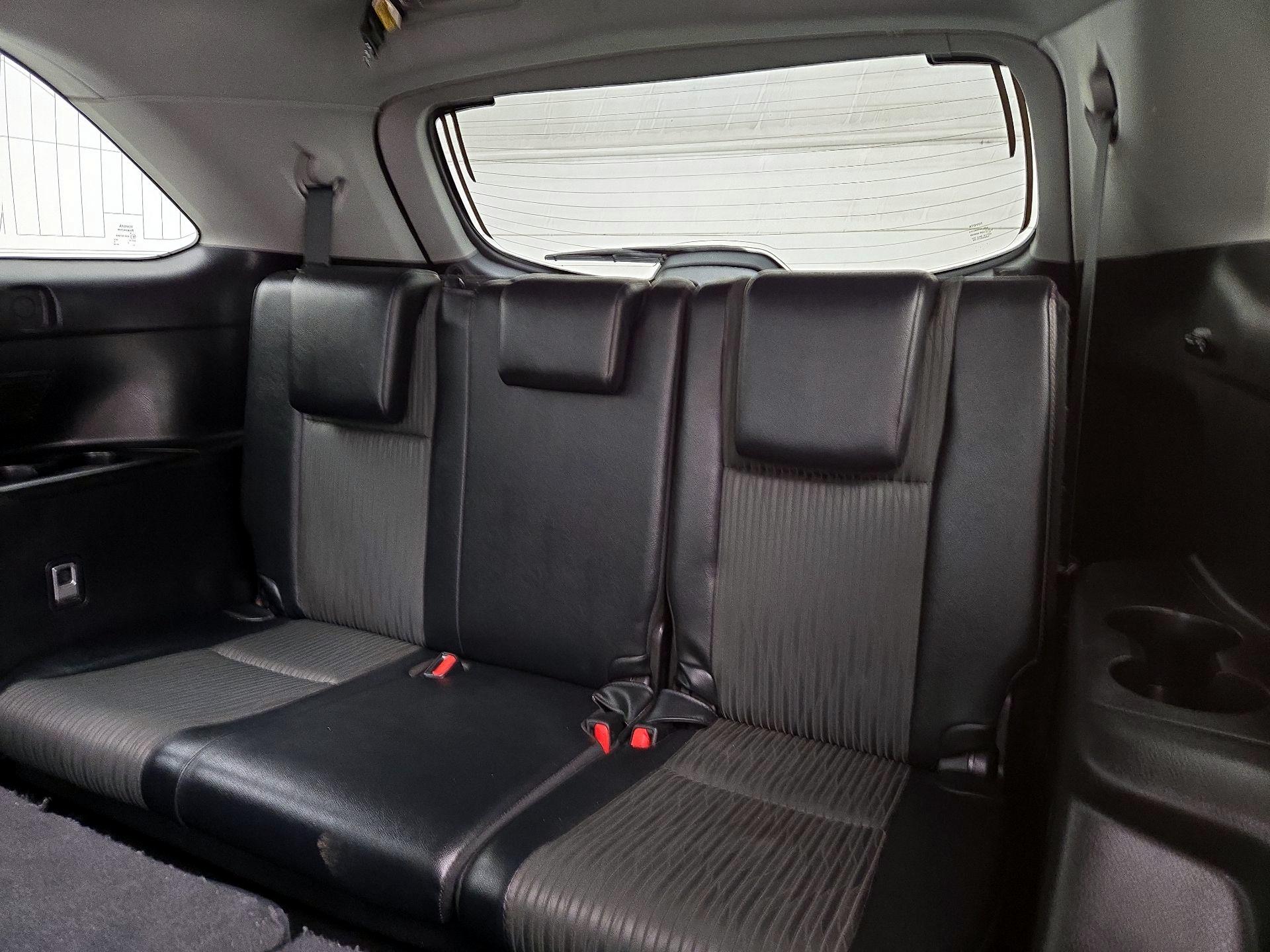 Thumbnail: 2019 Toyota Highlander - 19