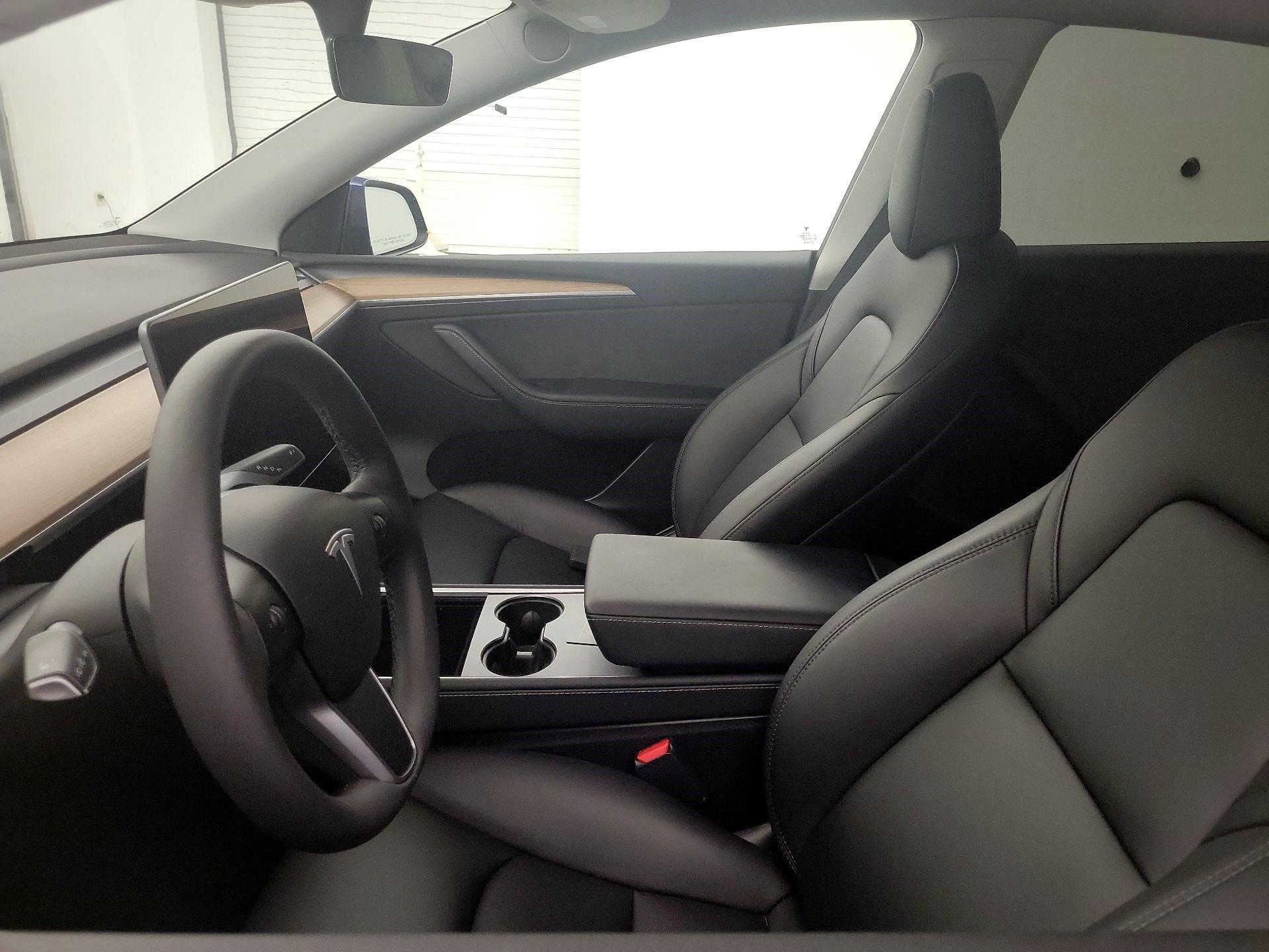 Thumbnail: 2023 Tesla Model Y - 9