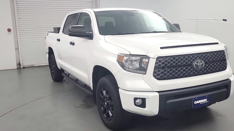 2020 Toyota Tundra SR5 Hero Image