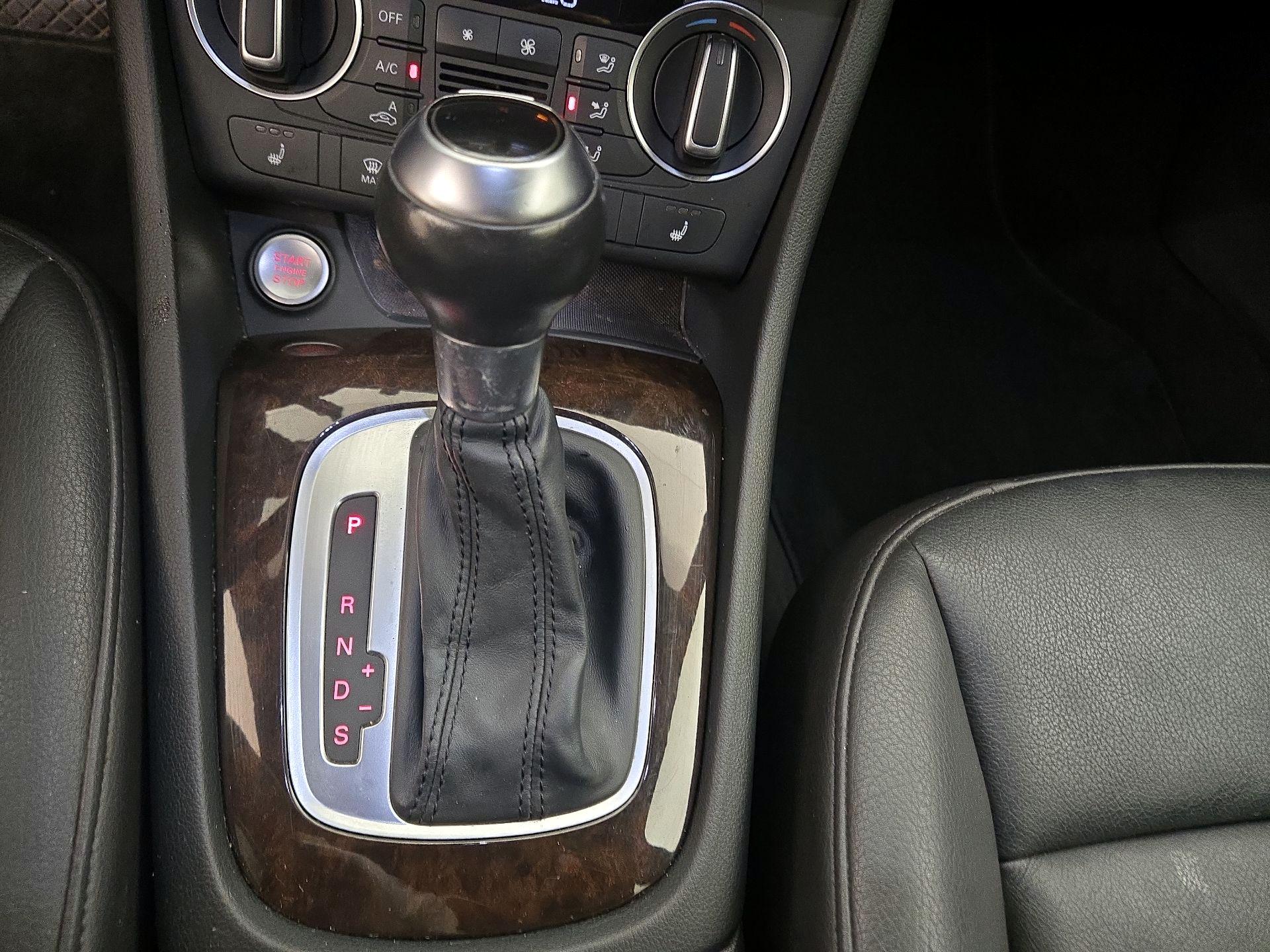 Thumbnail: 2016 Audi Q3 - 16