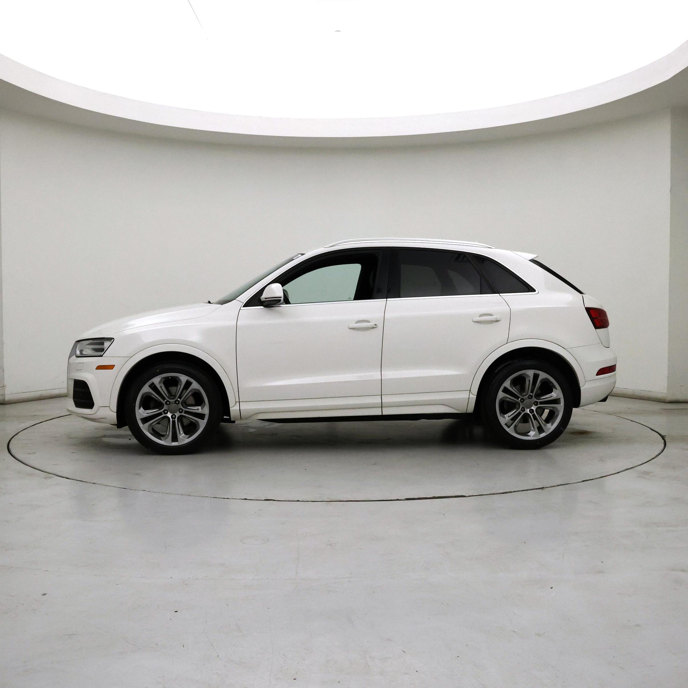 Thumbnail: 2016 Audi Q3 - 3