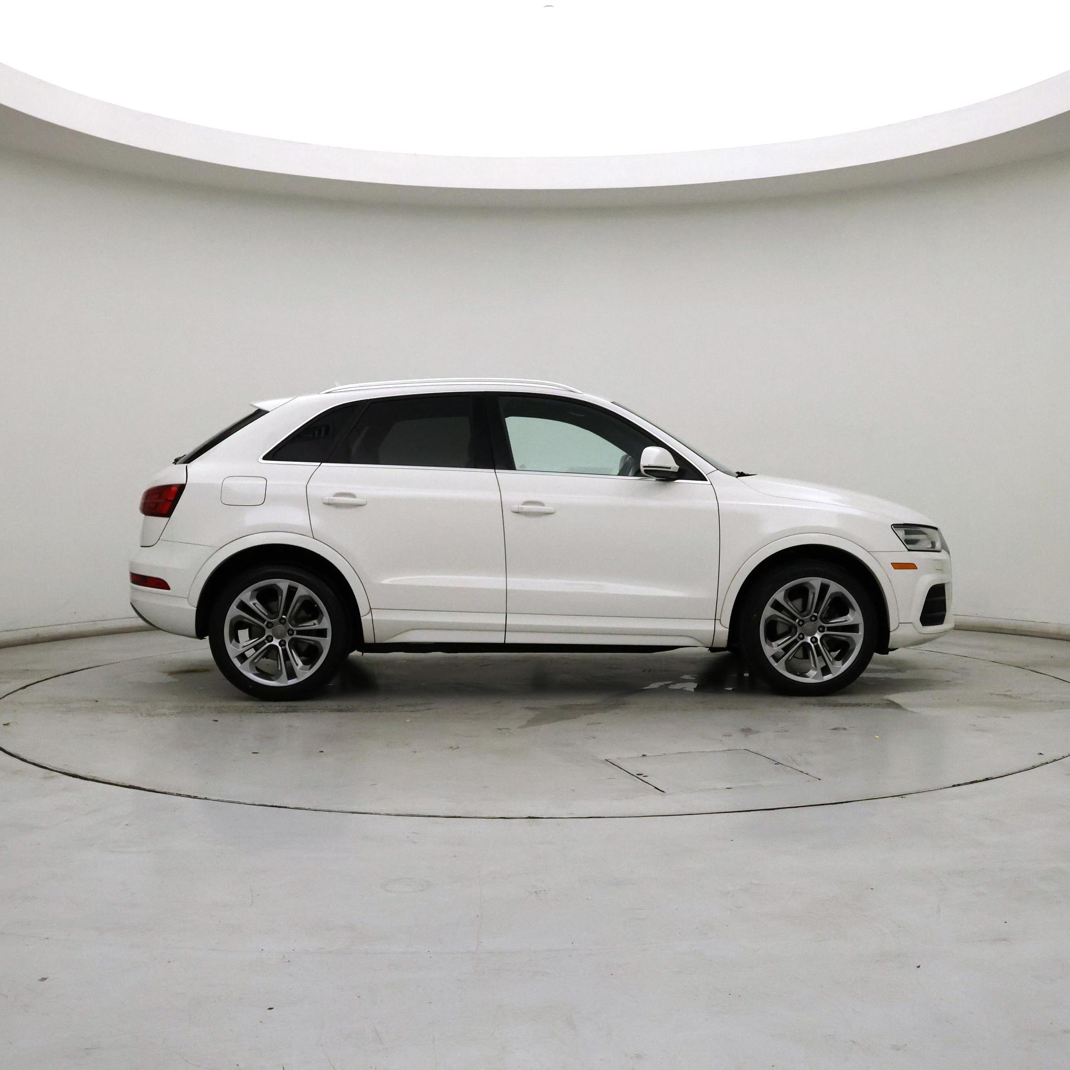Thumbnail: 2016 Audi Q3 - 7