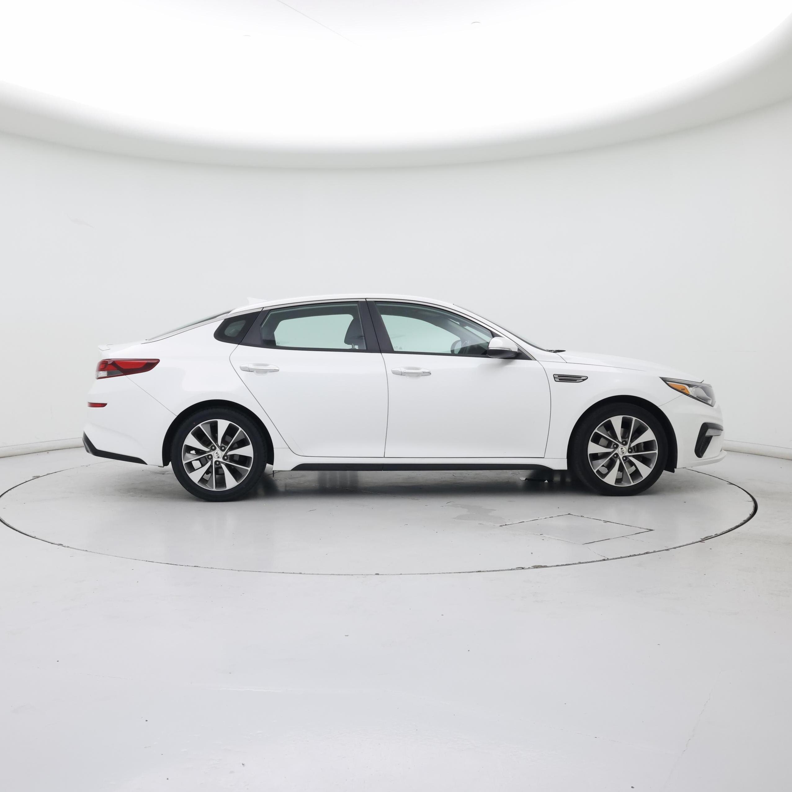 Thumbnail: 2019 Kia Optima - 7