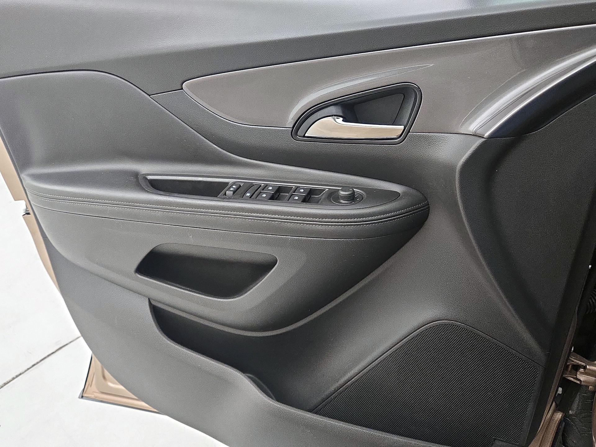 Thumbnail: 2019 Buick Encore - 12