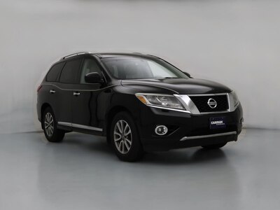 Black 2014 Nissan Pathfinder SL