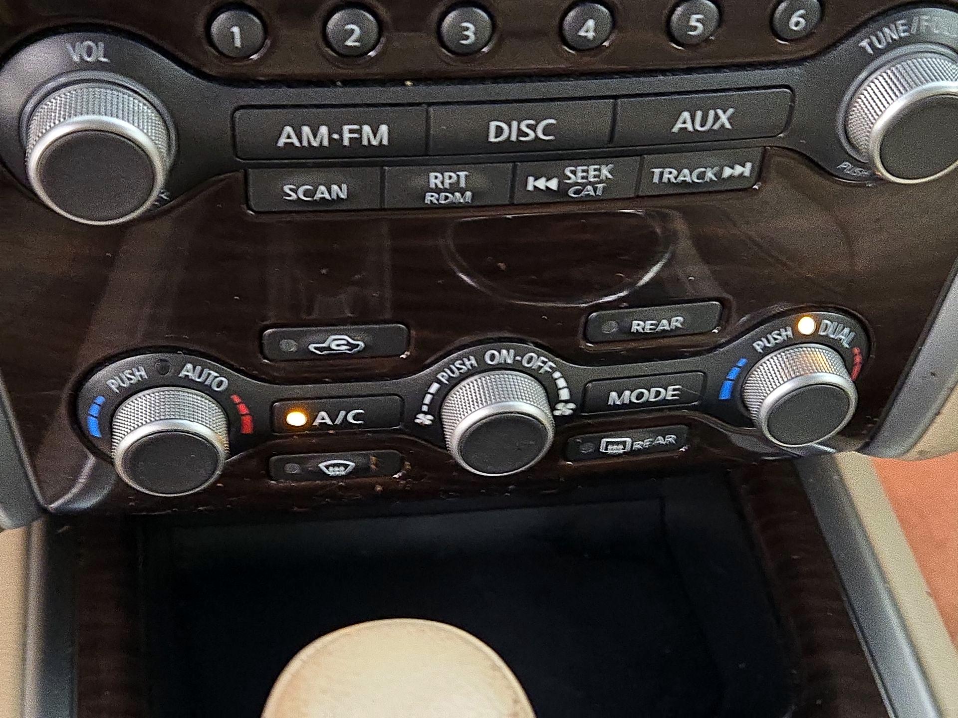 Thumbnail: 2014 Nissan Pathfinder - 16