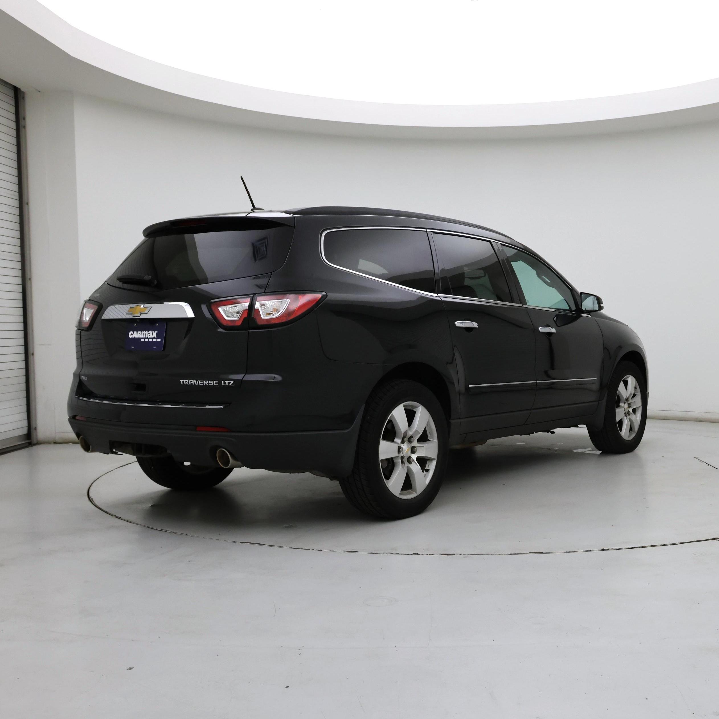 Thumbnail: 2015 Chevrolet Traverse - 8