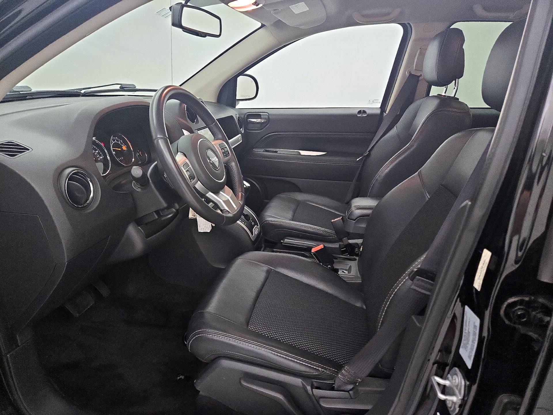 Thumbnail: 2017 Jeep Compass - 11