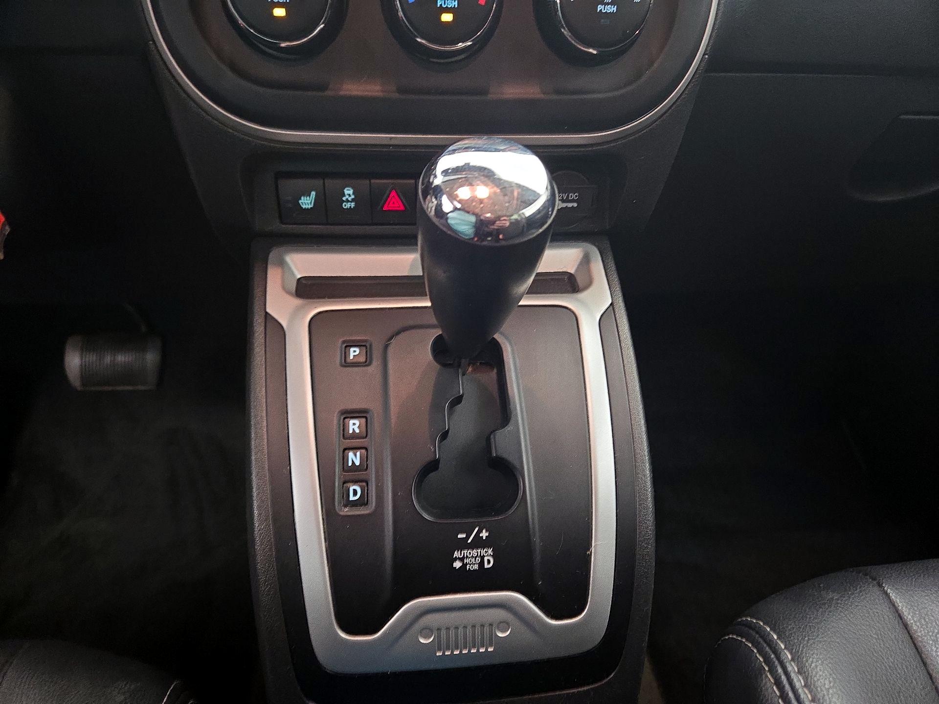Thumbnail: 2017 Jeep Compass - 16