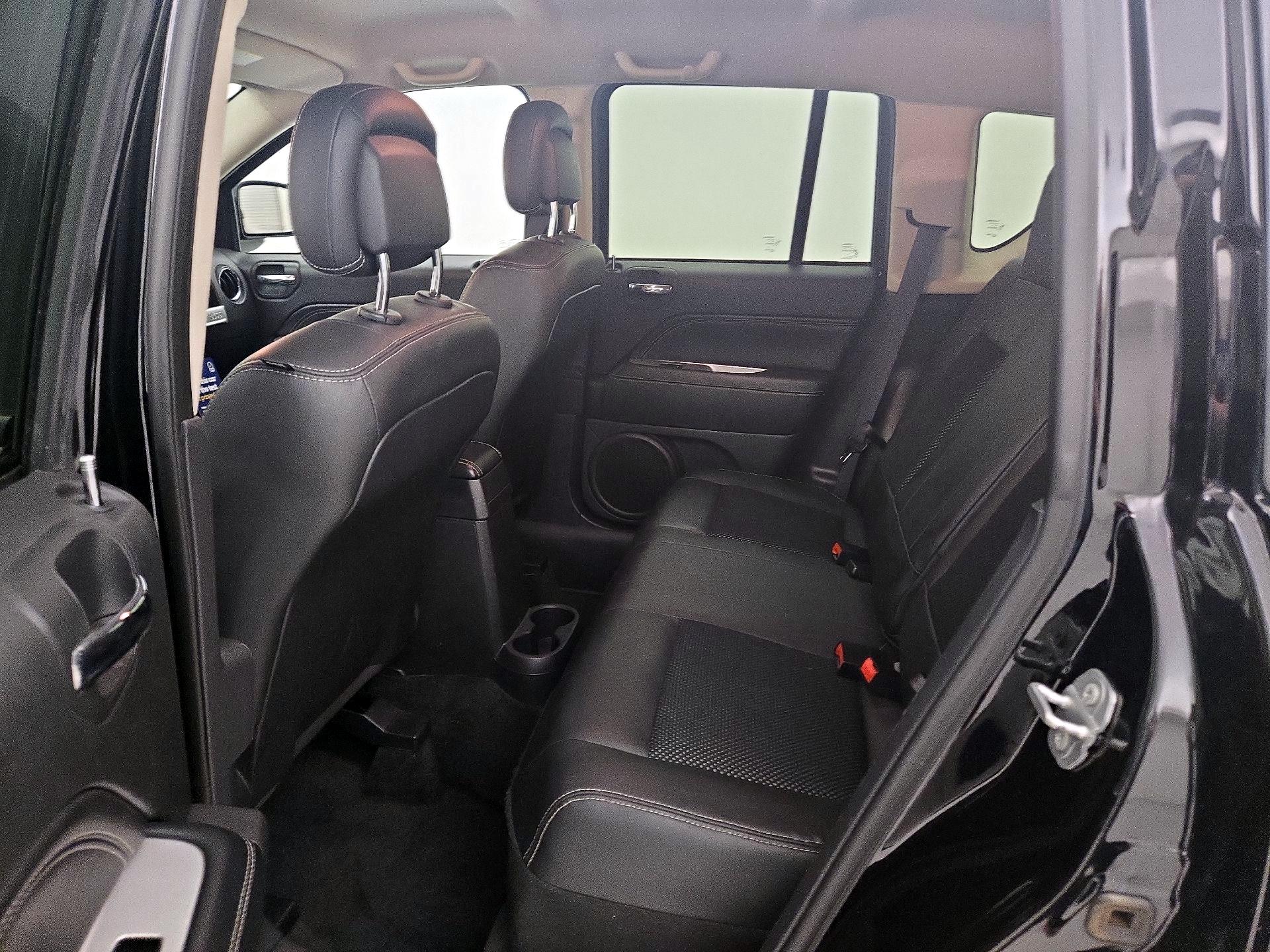 Thumbnail: 2017 Jeep Compass - 18