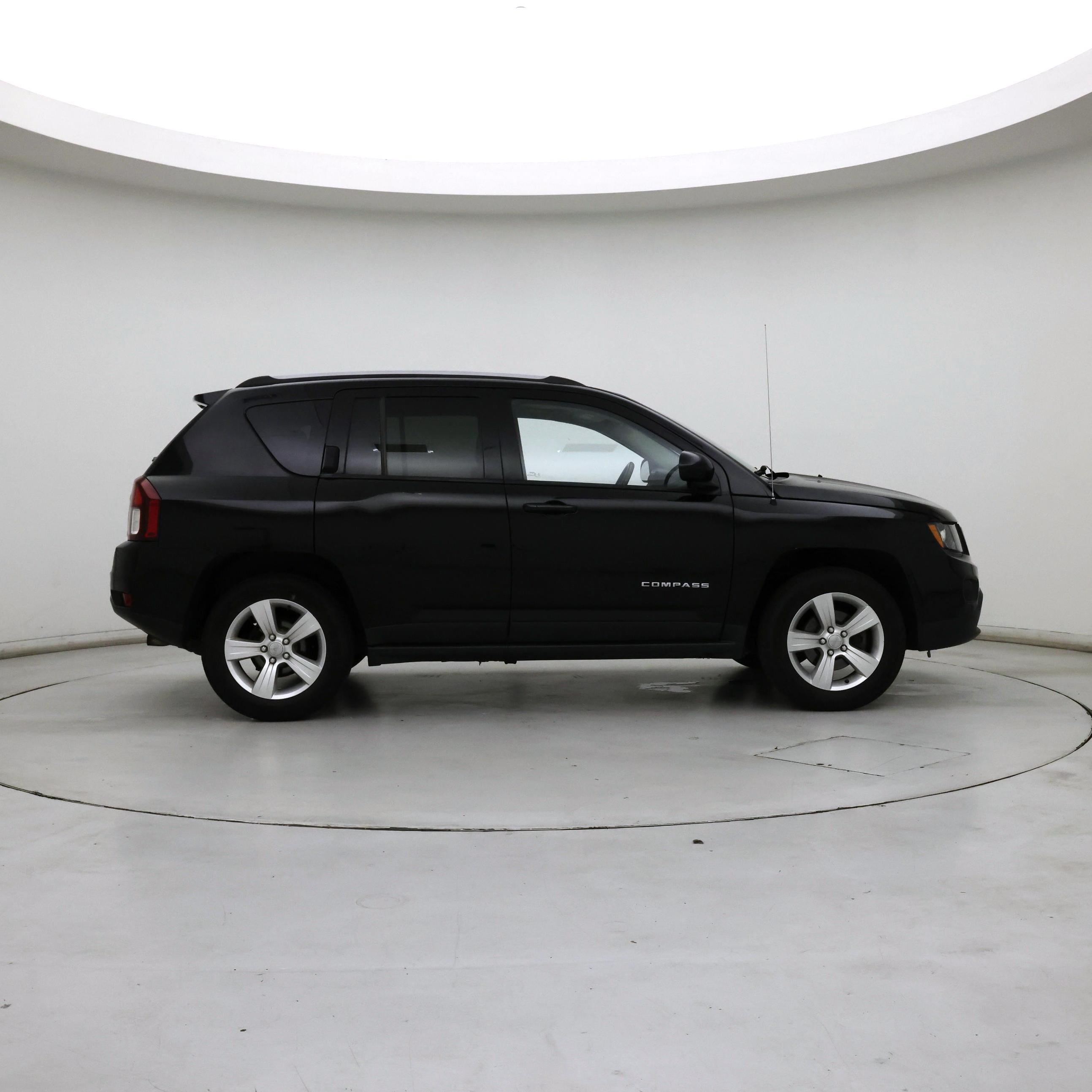 Thumbnail: 2017 Jeep Compass - 7