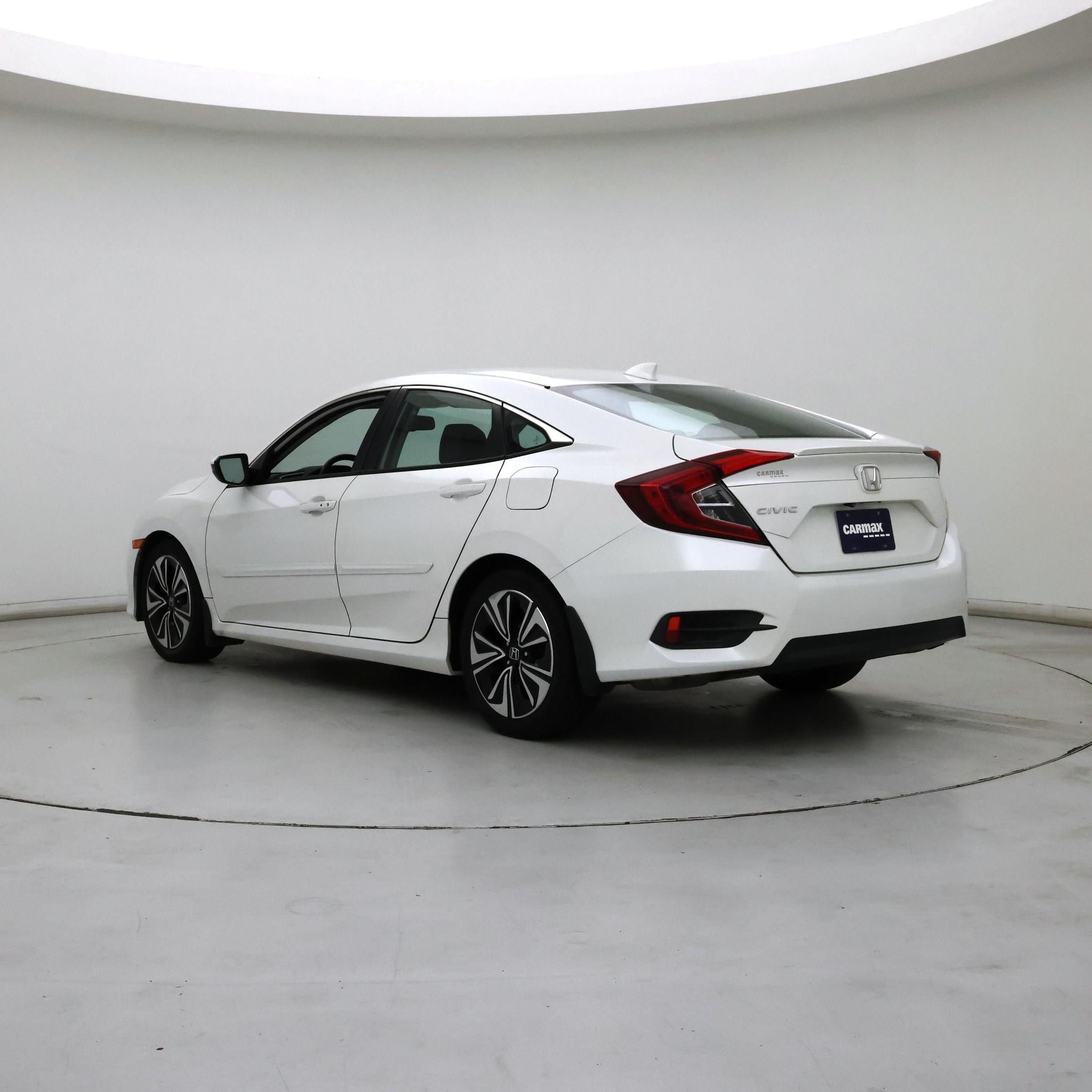 Thumbnail: 2017 Honda Civic - 2