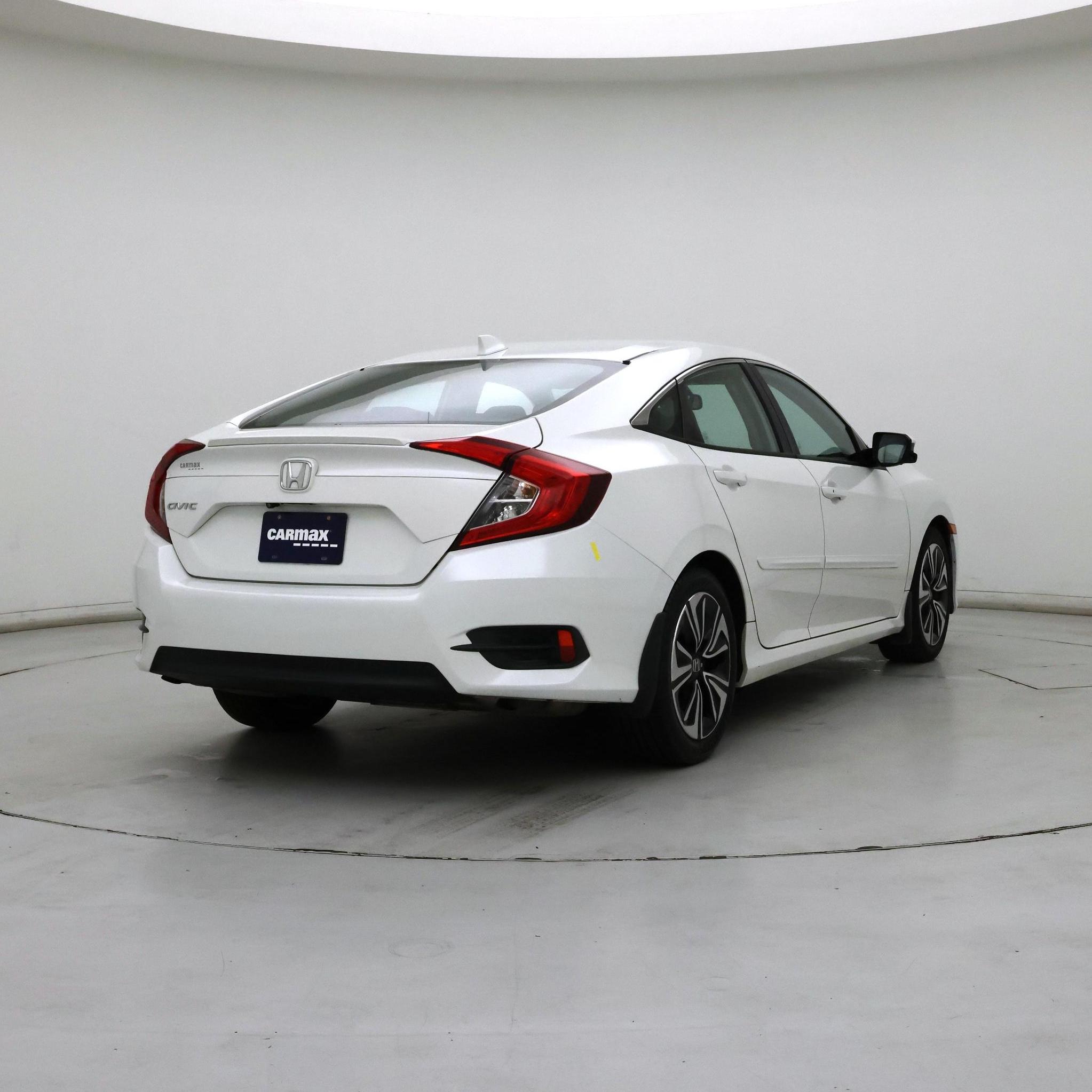 Thumbnail: 2017 Honda Civic - 8