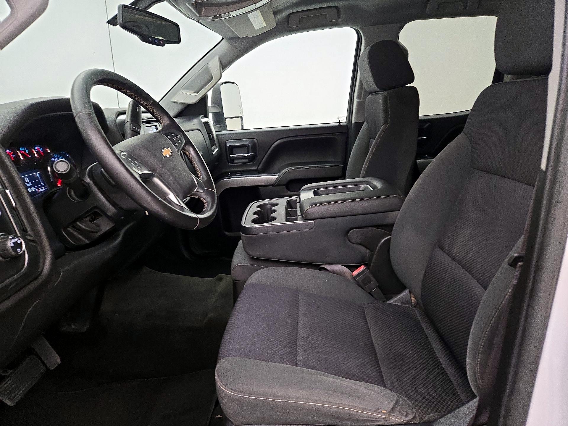 Thumbnail: 2015 Chevrolet Silverado 2500 - 11