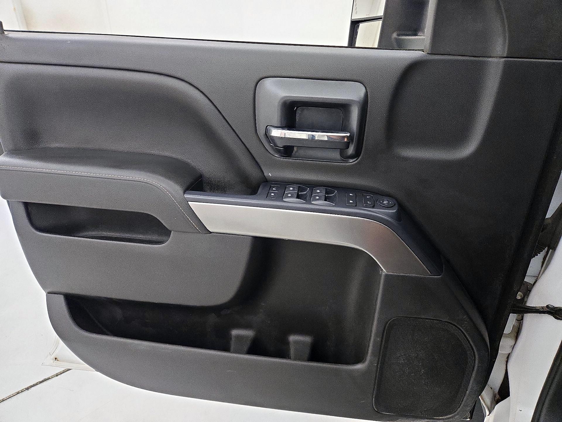 Thumbnail: 2015 Chevrolet Silverado 2500 - 12