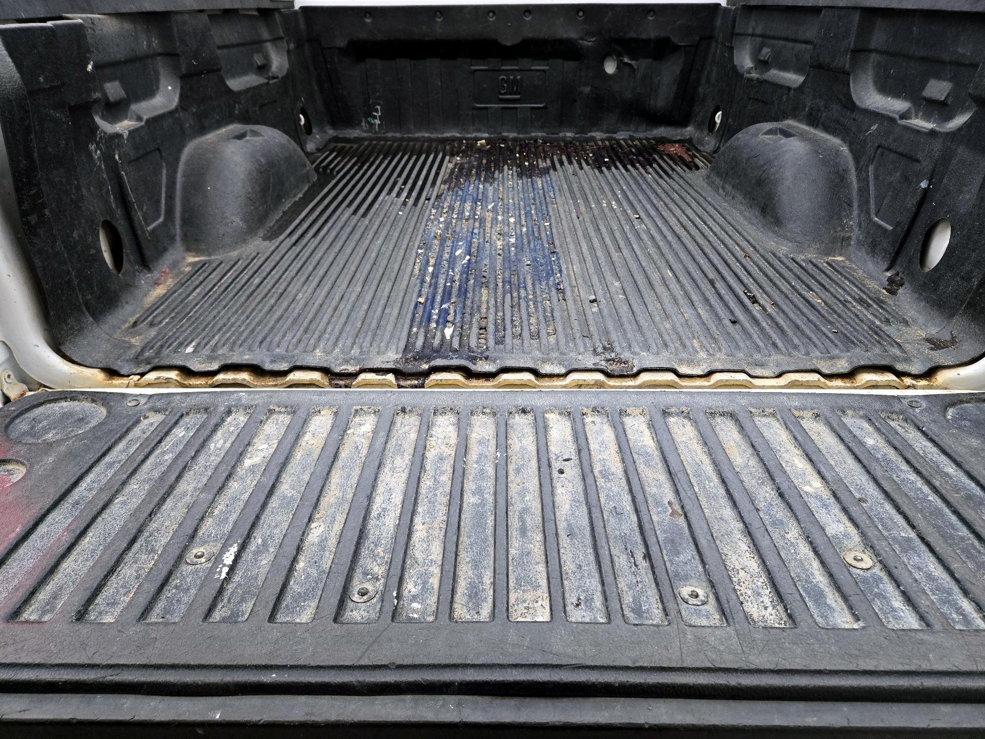 Thumbnail: 2015 Chevrolet Silverado 2500 - 18