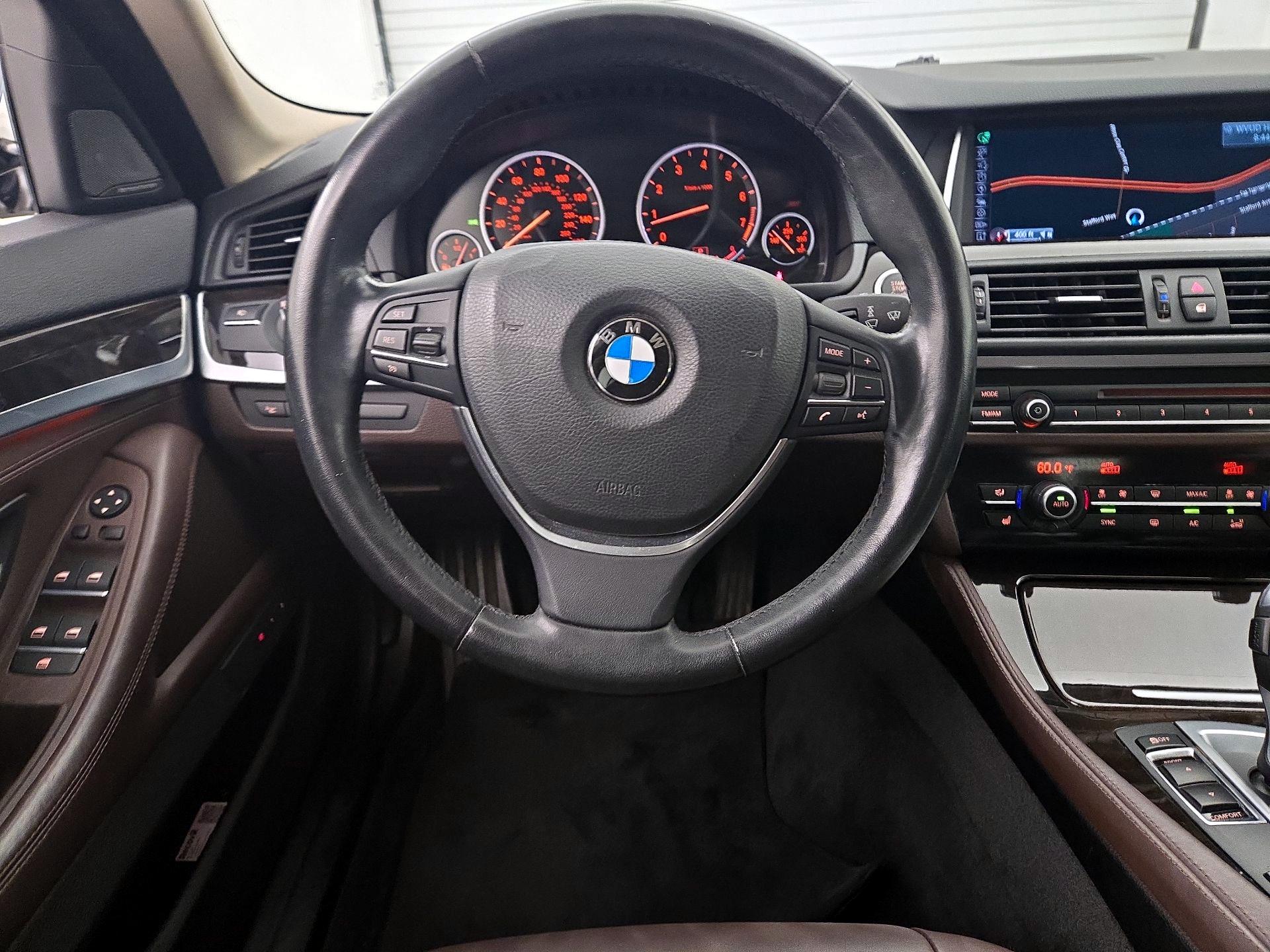 Thumbnail: 2015 BMW 5 Series - 10