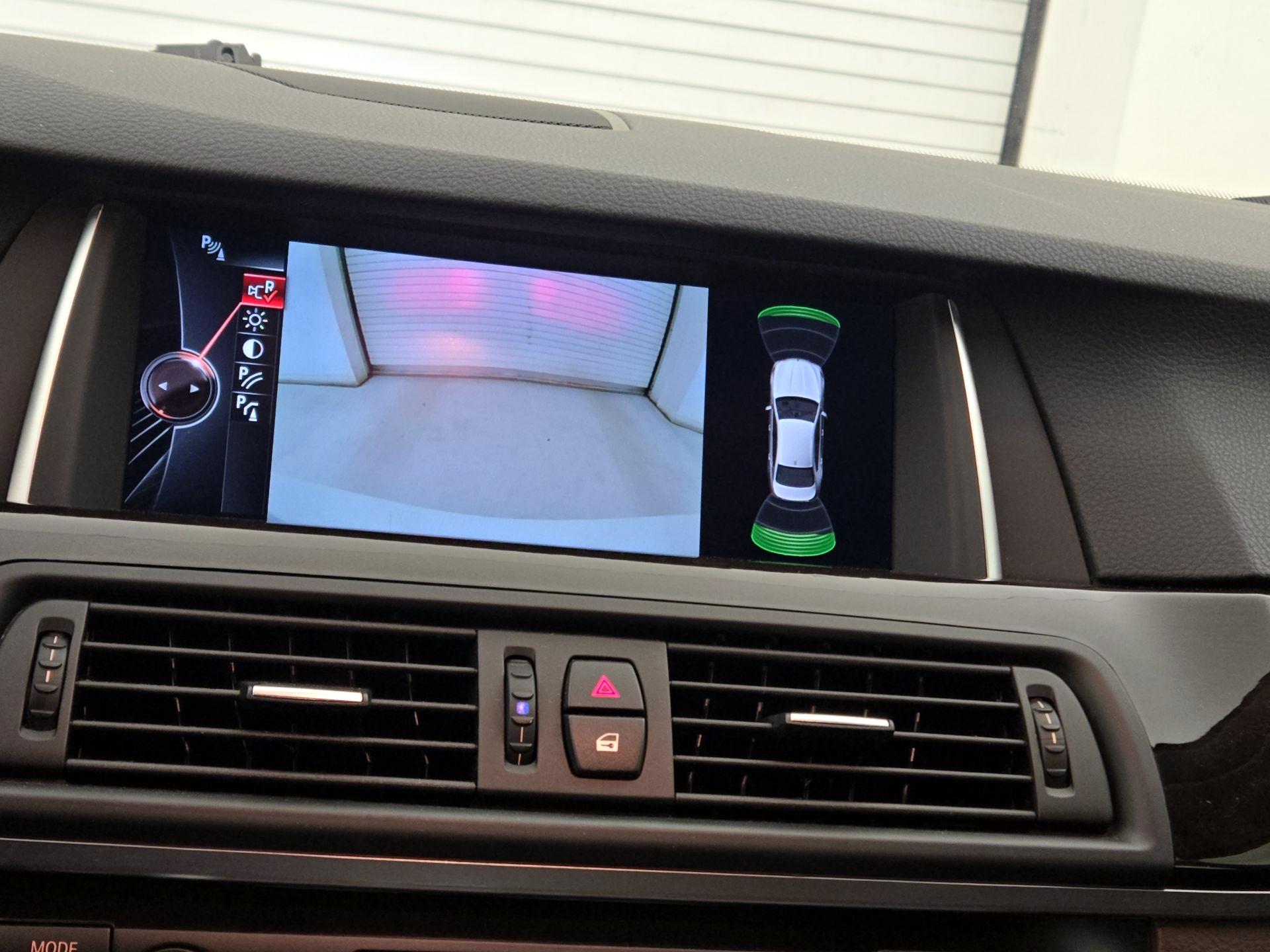 Thumbnail: 2015 BMW 5 Series - 15