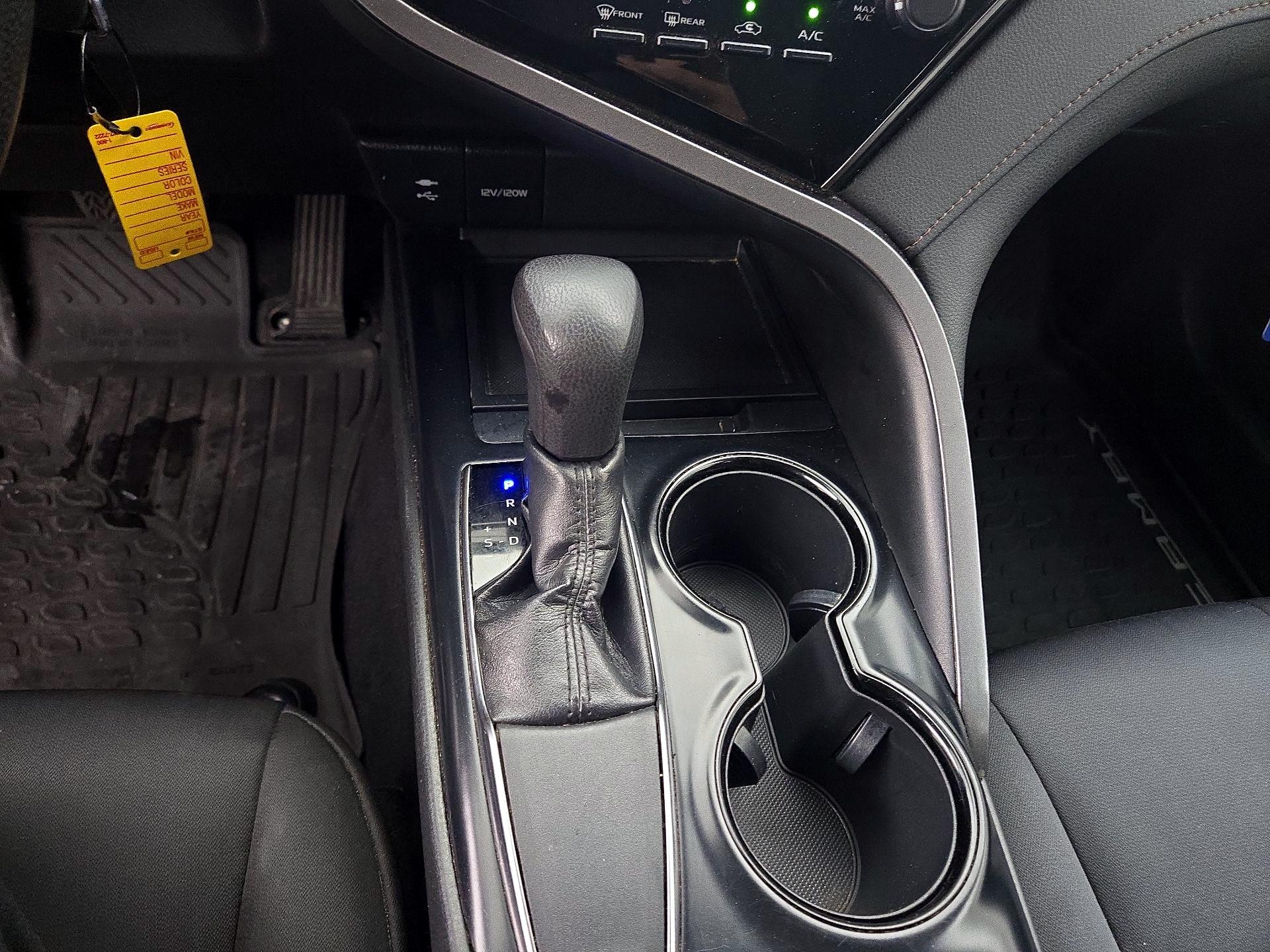 Thumbnail: 2019 Toyota Camry - 17